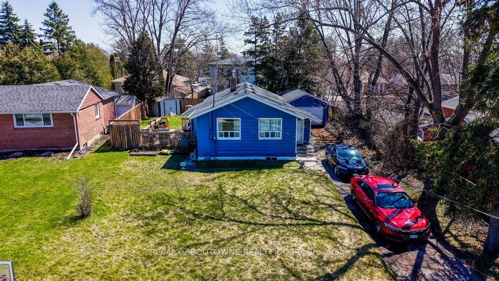 114 Ringwood Road — photo 1