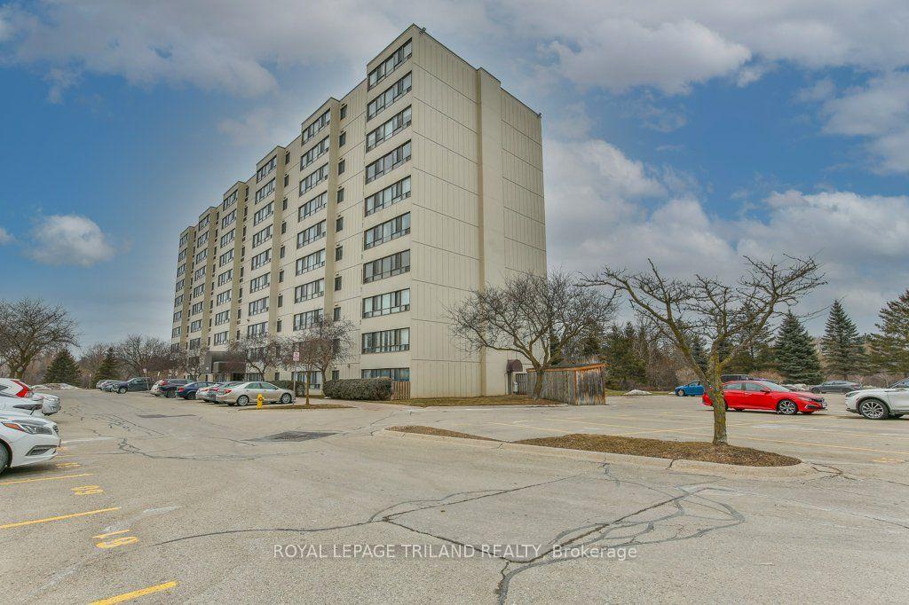 1600 ADELAIDE Street N 1001 #1001 — photo 1