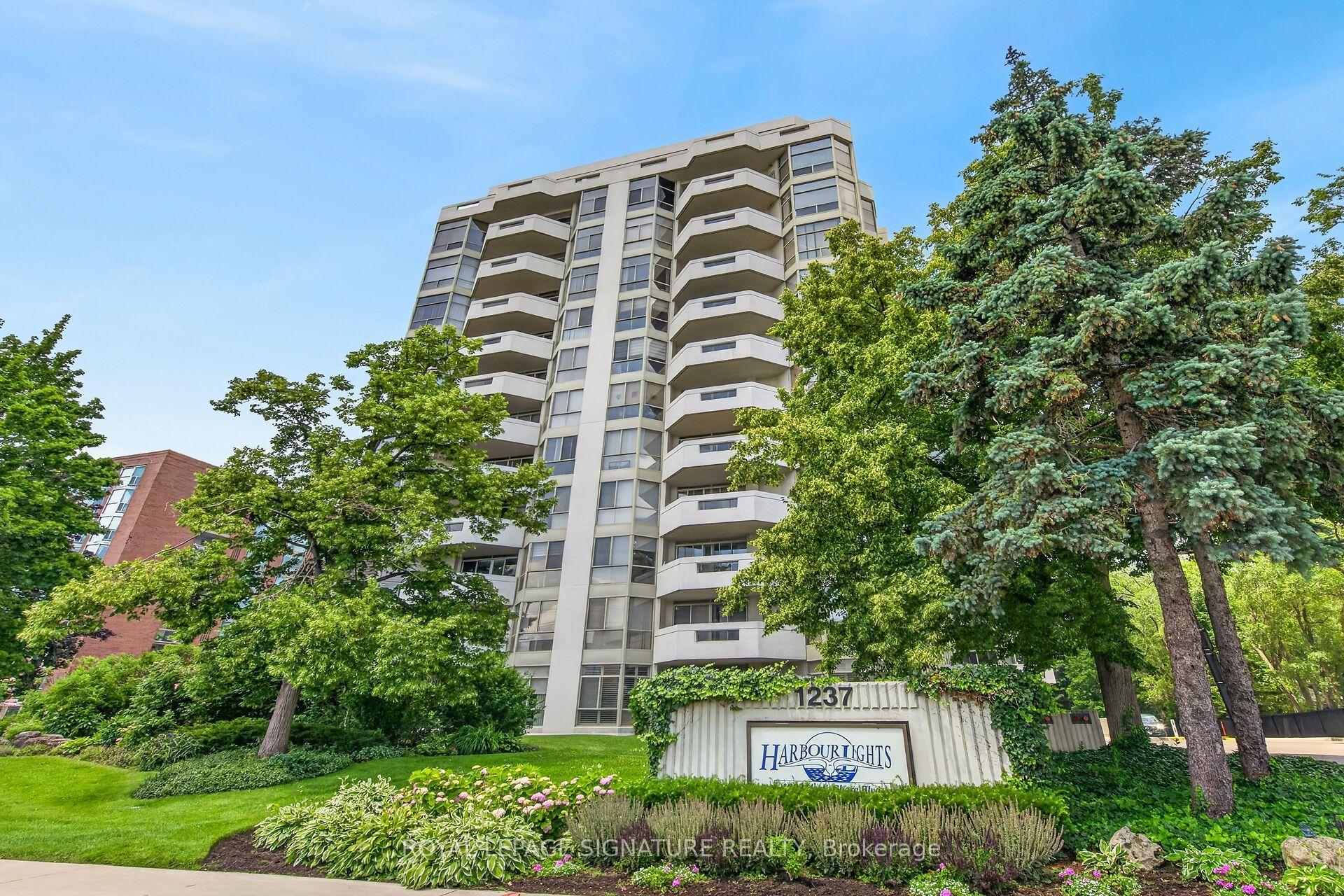 1237 North Shore Boulevard E 405 #405, Burlington — Condo for sale, photo 1
