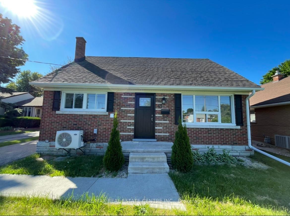41 Belleview Avenue lower #lower — photo 1