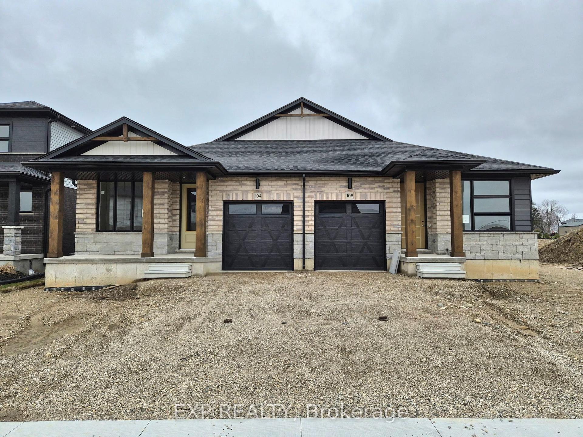104 Thackeray Way — photo 1