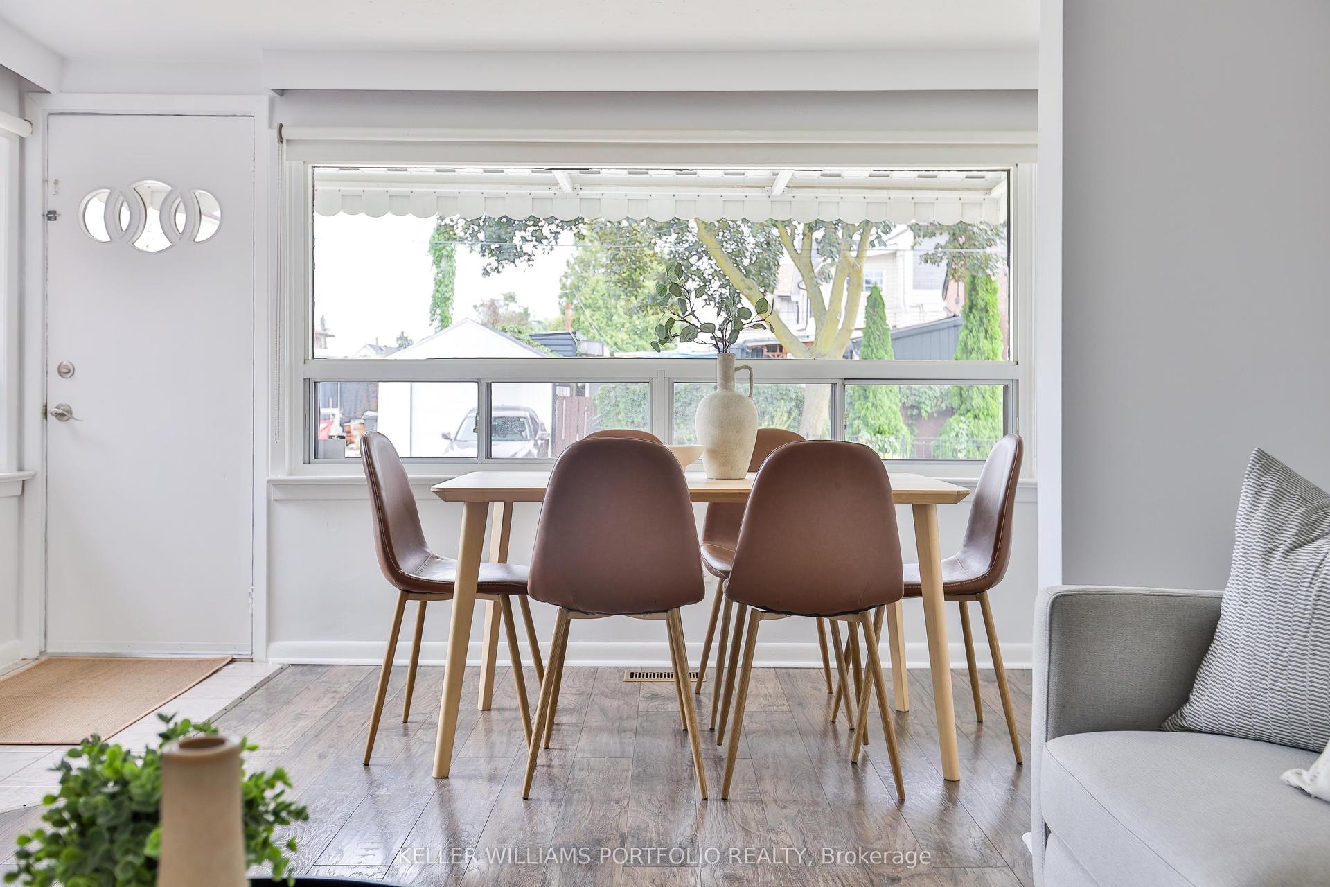 40 Aileen Avenue, Toronto — Semi-Detached for sale, photo 1