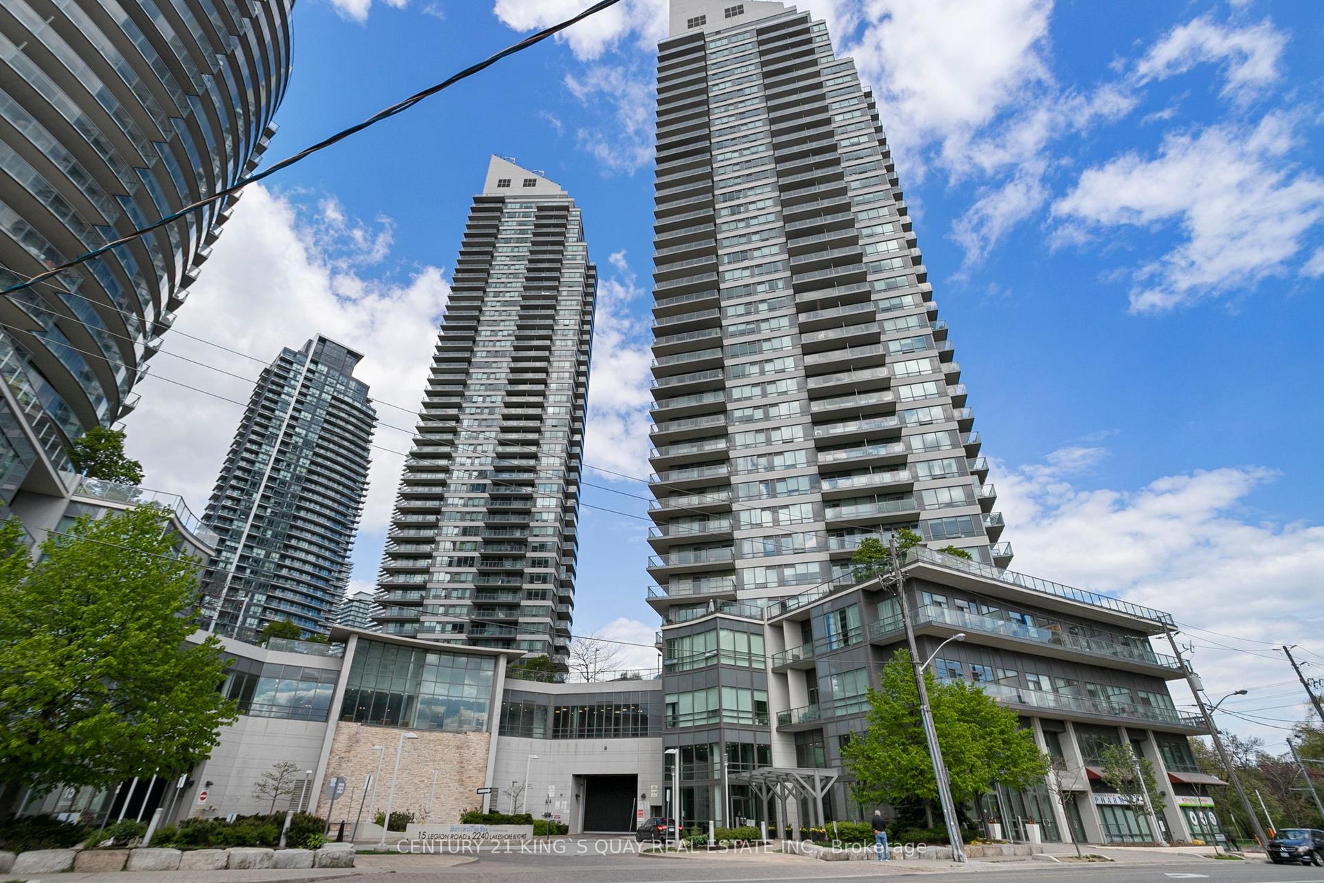 2240 Lake Shore Boulevard W 2904 #2904 — photo 1