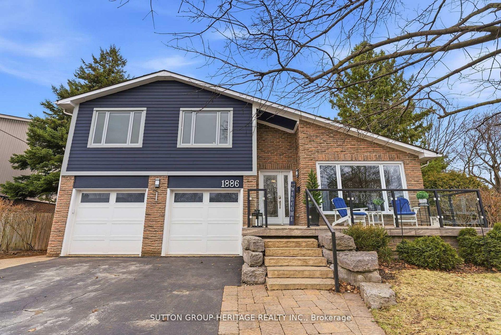 1886 Malden Crescent — photo 1