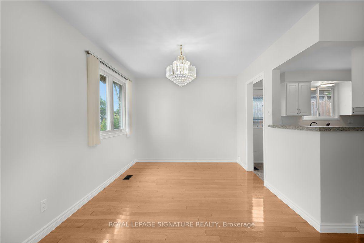 421 Franklin Street N — photo 7