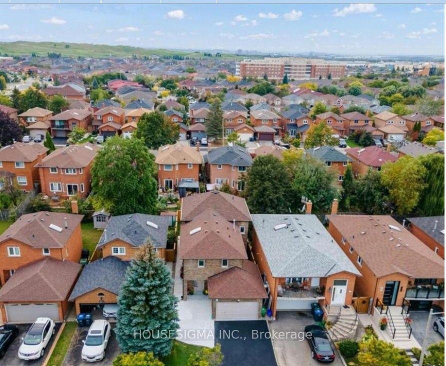 659 Roselaire Trail 4 #4 — photo 1