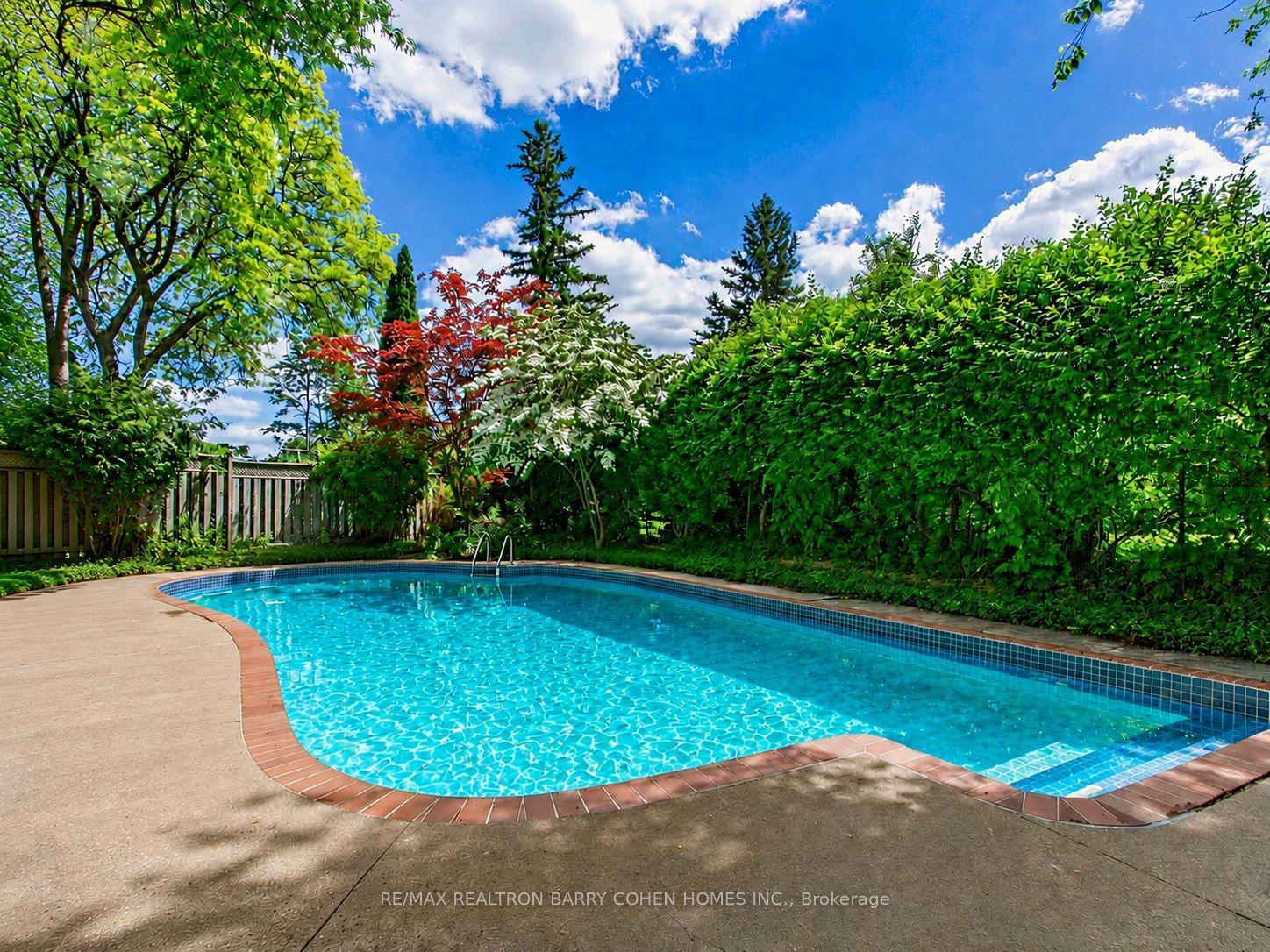 8 Boldmere Crescent, Toronto — Detached for sale, photo 1