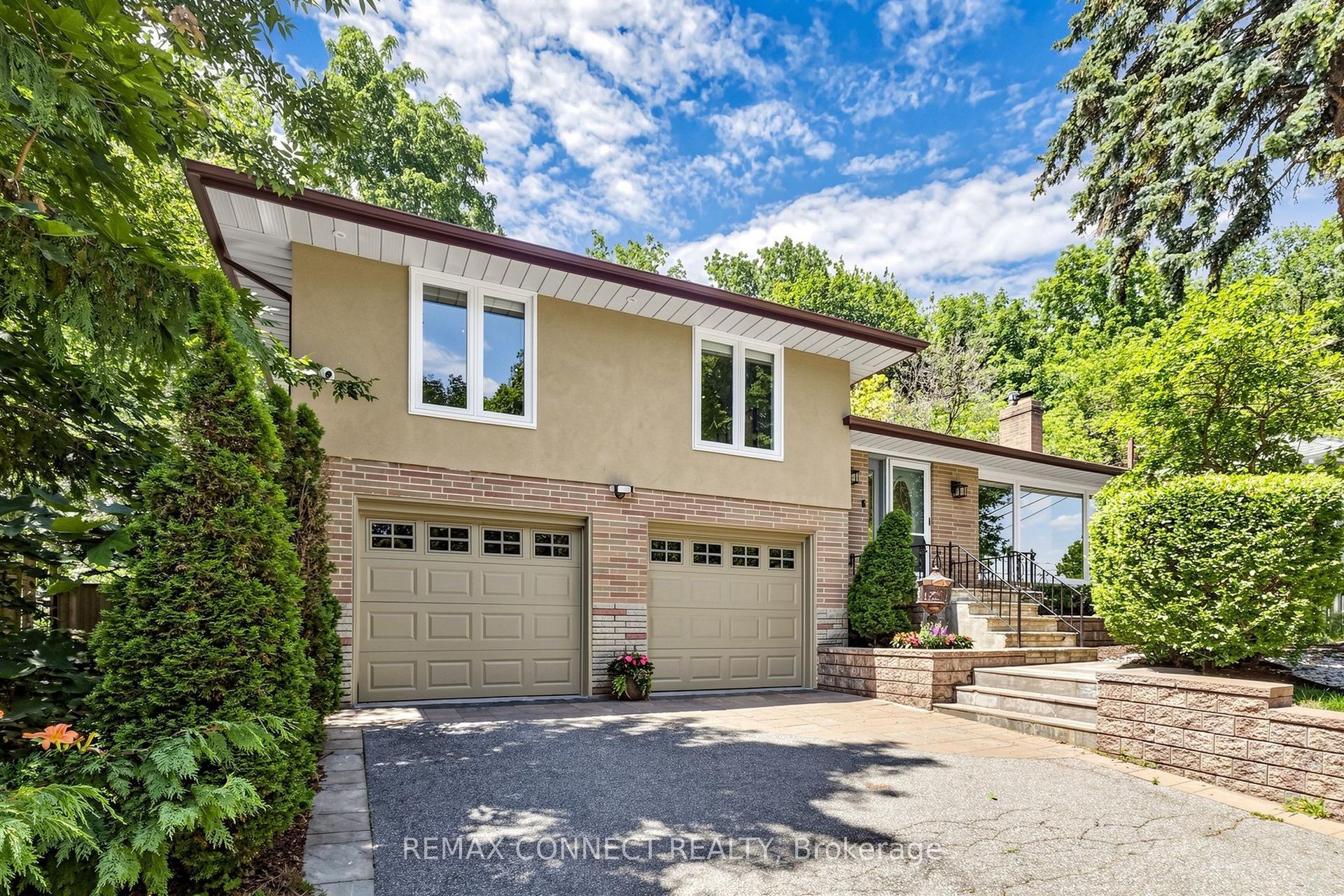 10 Catalina Drive, Toronto — Detached for sale, photo 1