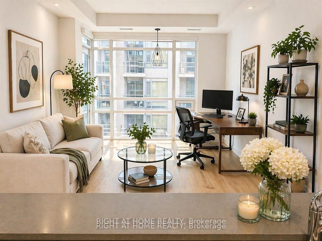 150 Main Street W PH10 #PH10 — photo 1