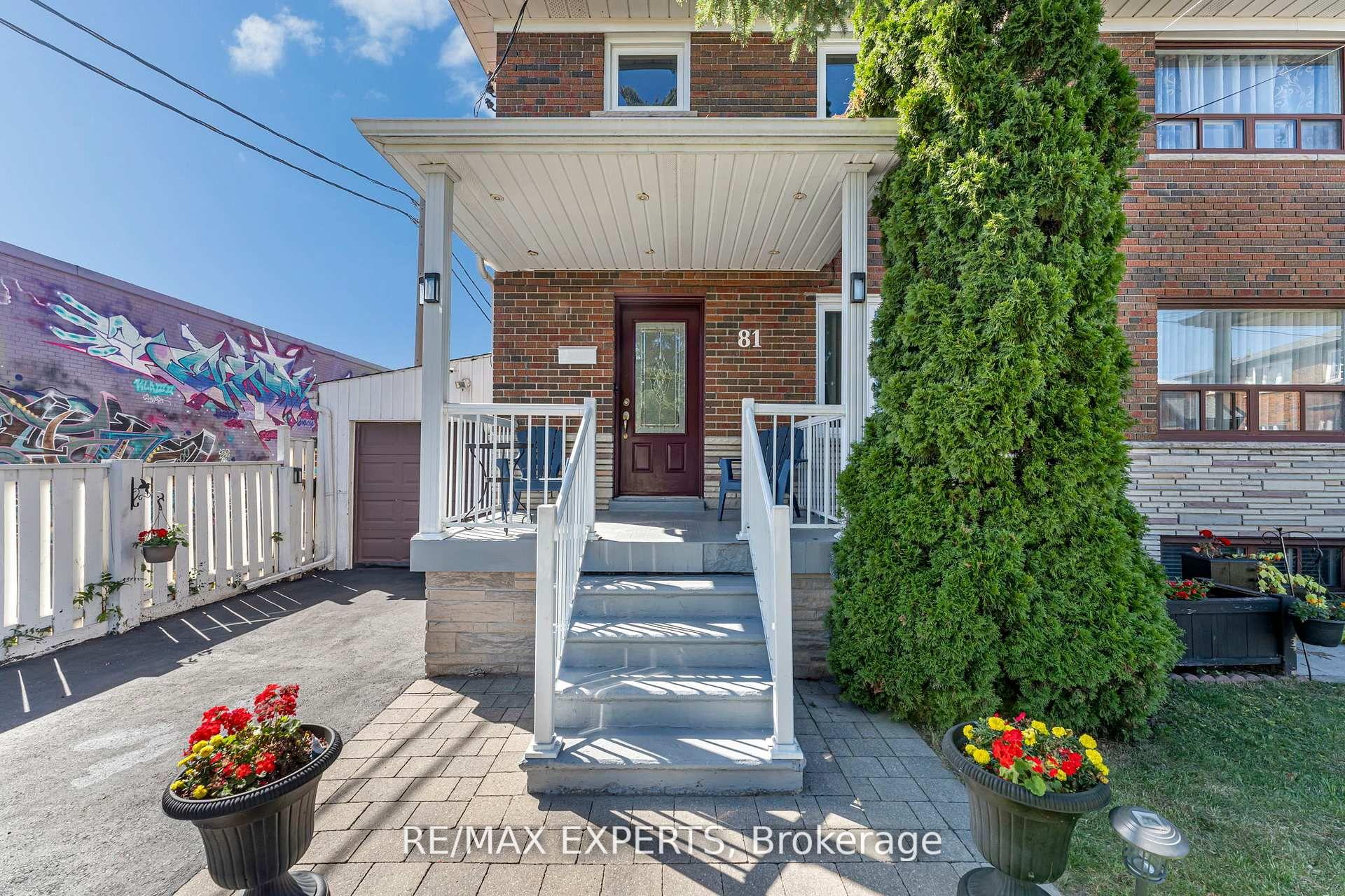 81 Hagar Avenue, Toronto — Semi-Detached for sale, photo 1