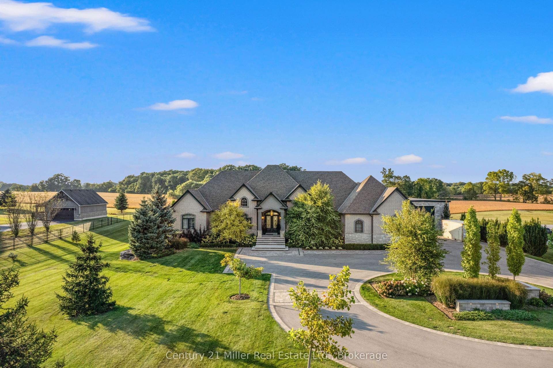 214 Jerseyville Road — photo 1