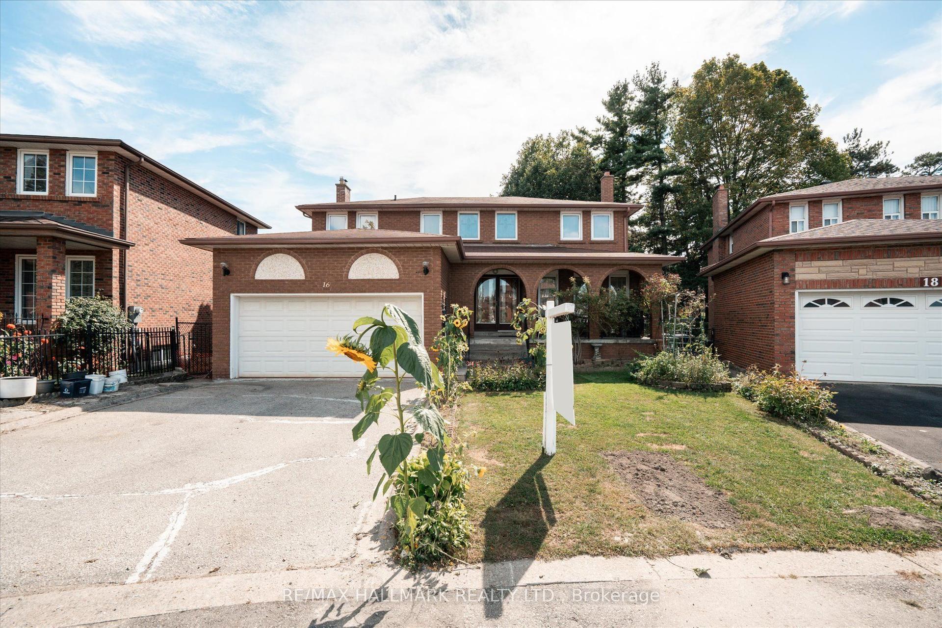 16 Ascolda Boulevard, Toronto — Detached for sale, photo 1