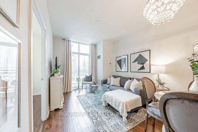 2 Eva Road 121 #121, Toronto — Condo for lease, photo 1