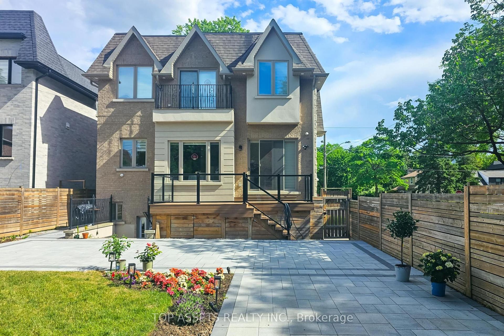 54 Madawaska Avenue Bsmt #Bsmt, Toronto — Detached for lease, photo 1