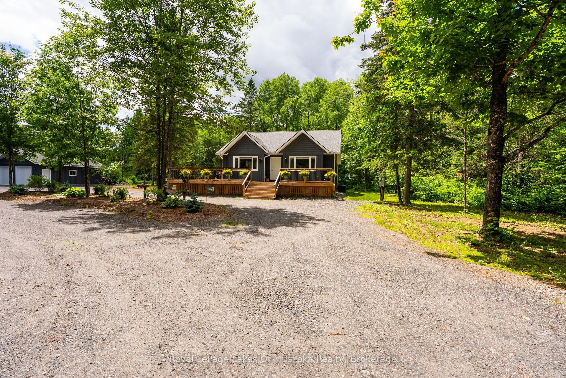 1053 Spring Lake Road, Lake of Bays — Detached for sale, photo 1