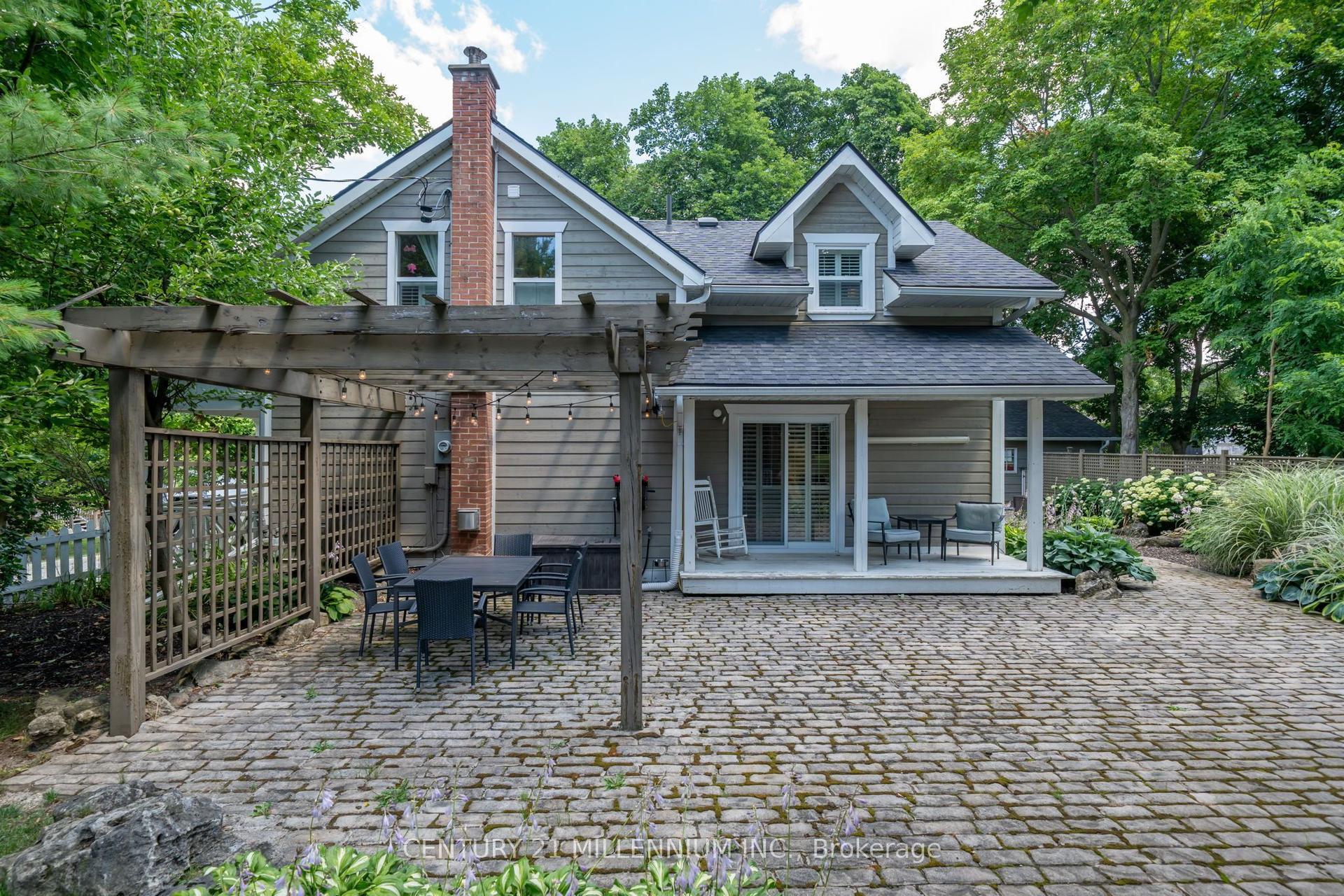 255 MacDonald Street, Caledon — Detached for lease, photo 1