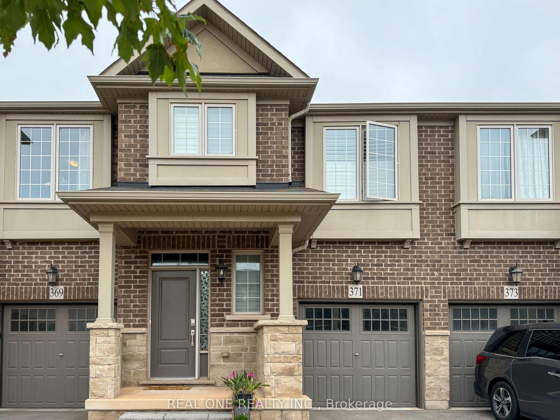 371 Wheat Boom Drive, Oakville — Townhouse for lease, photo 1