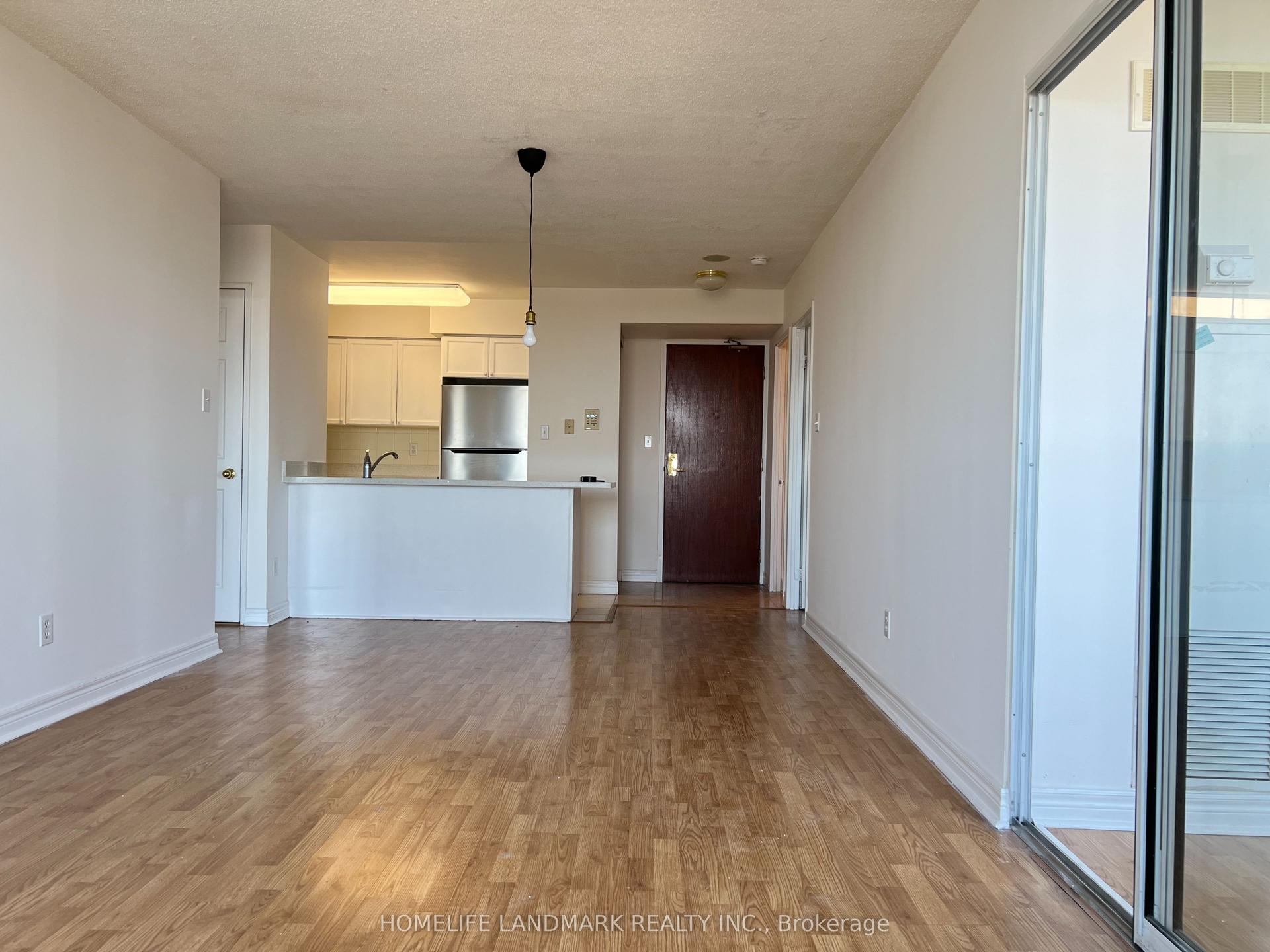 28 Empress Avenue 909 #909 — photo 1