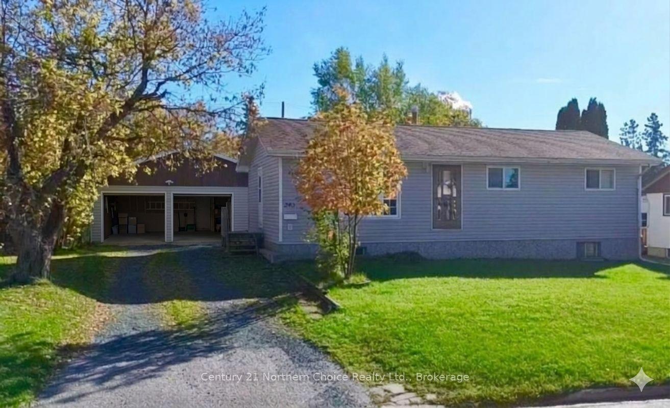240 First Street, Dryden — Detached for sale, photo 1