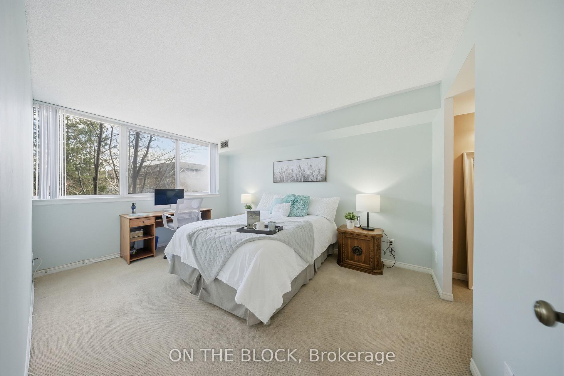 880 Dundas Street W 203 #203, Mississauga — Condo for sale, photo 1
