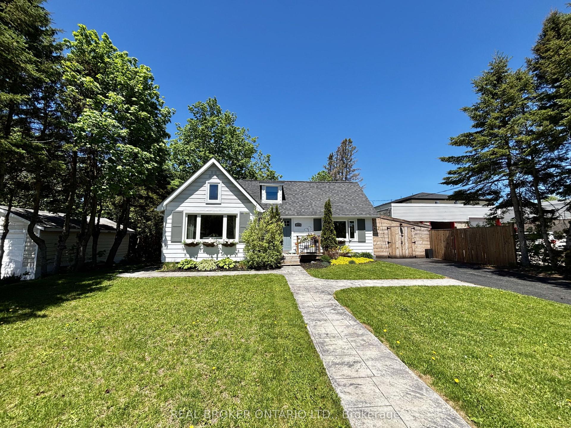 170 George Street, Gravenhurst — Detached for sale, photo 1