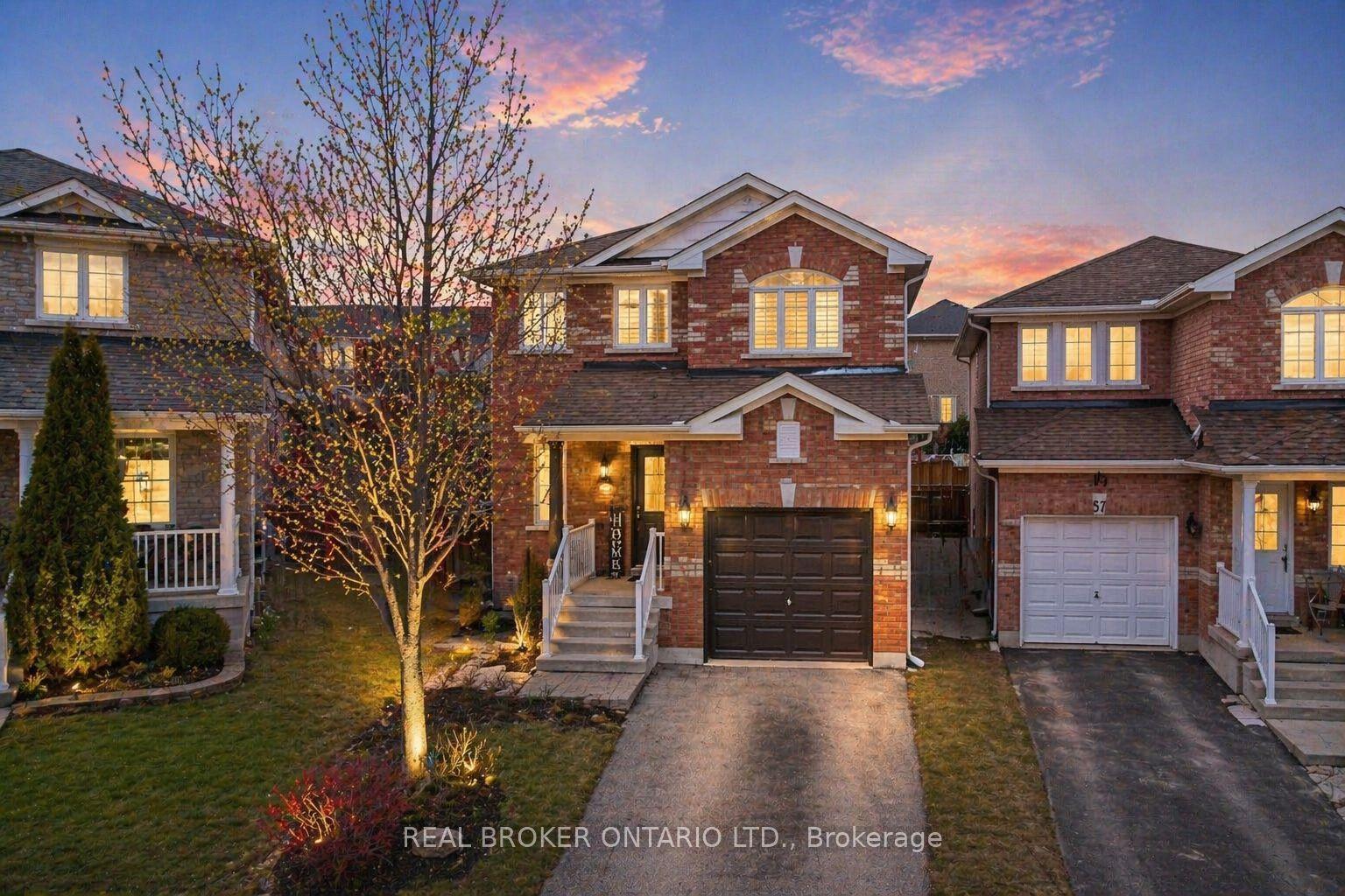 55 Christina Crescent — photo 1