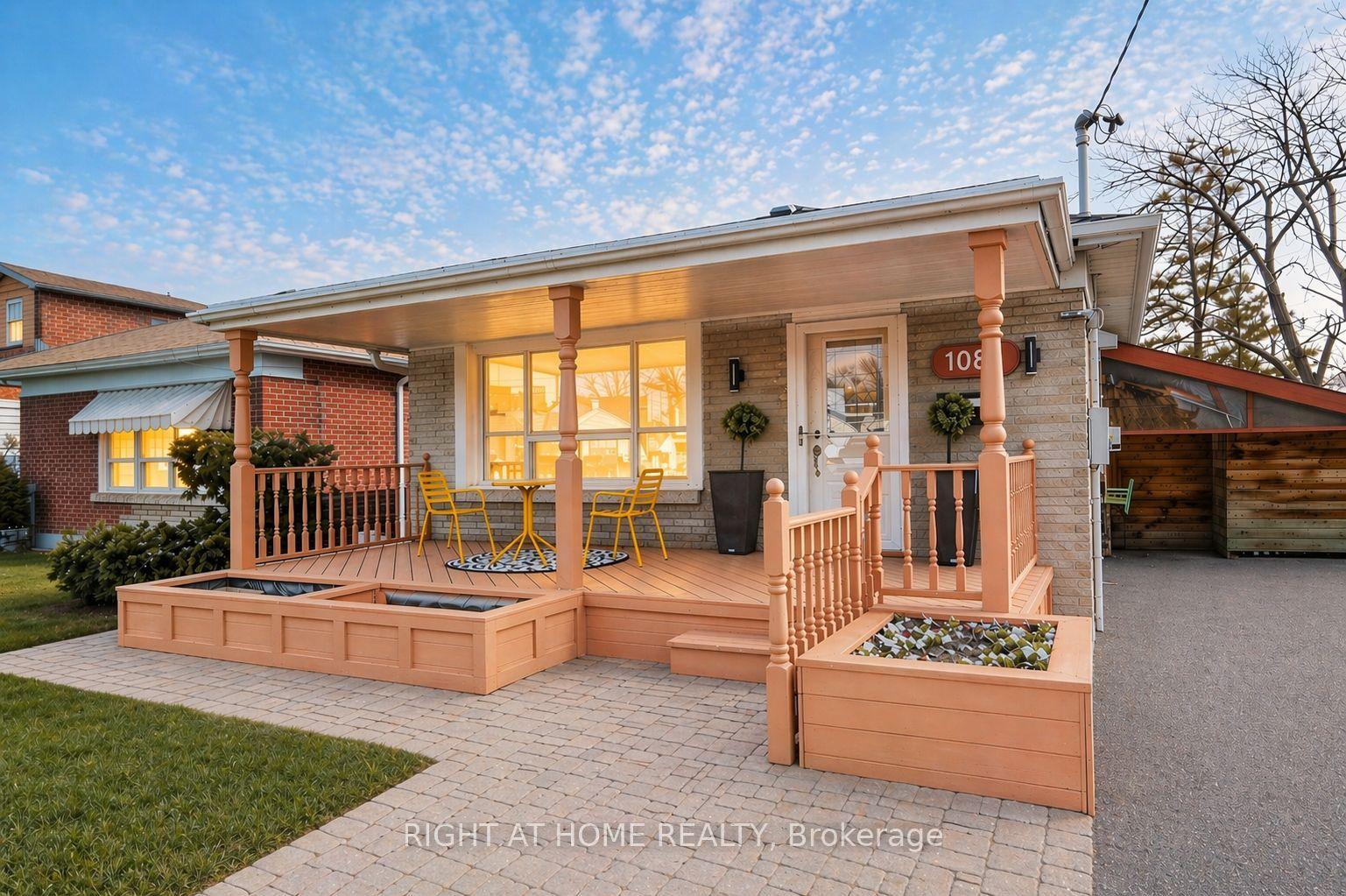 1083 Pharmacy Avenue — photo 1