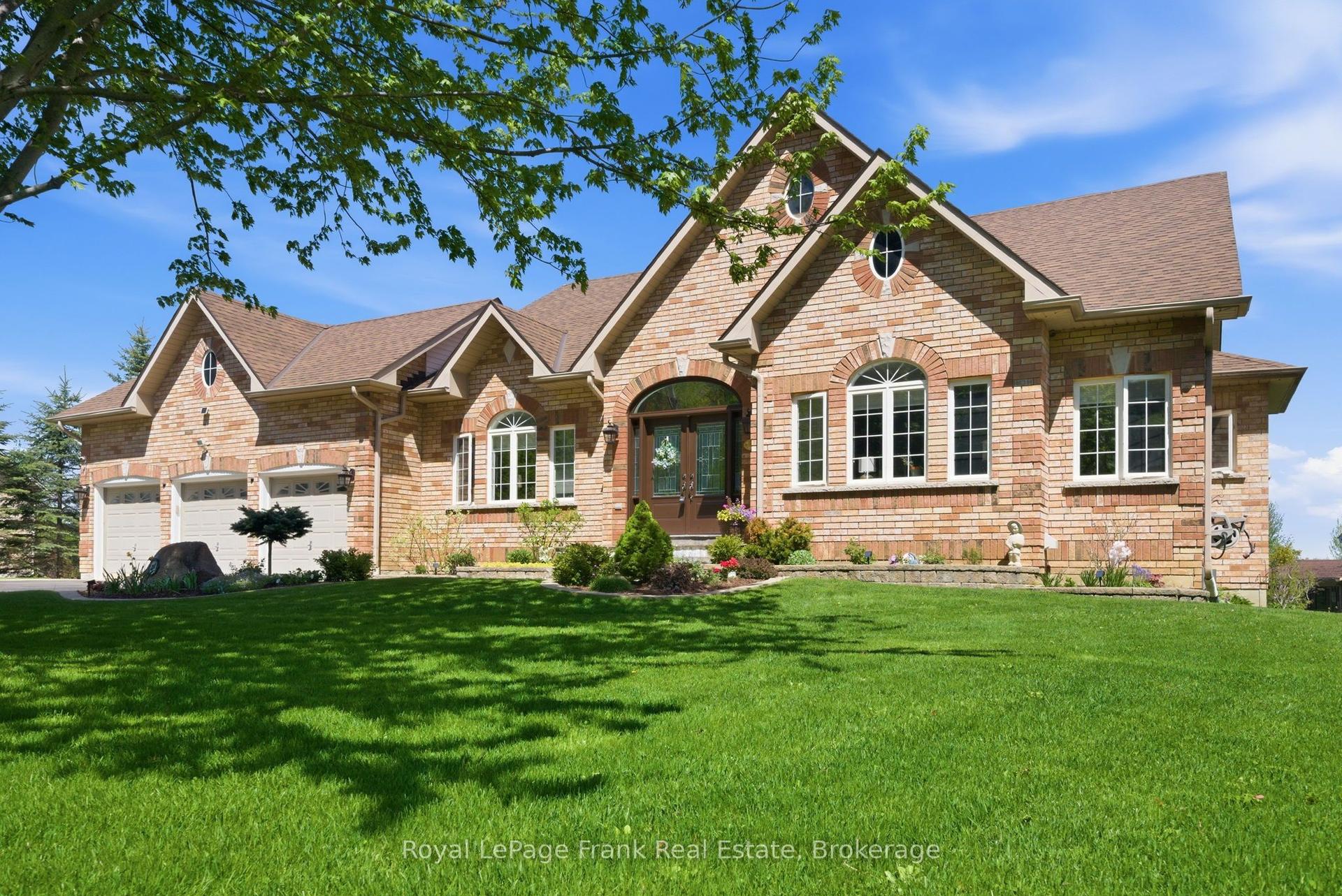 197 McGill Drive — photo 1