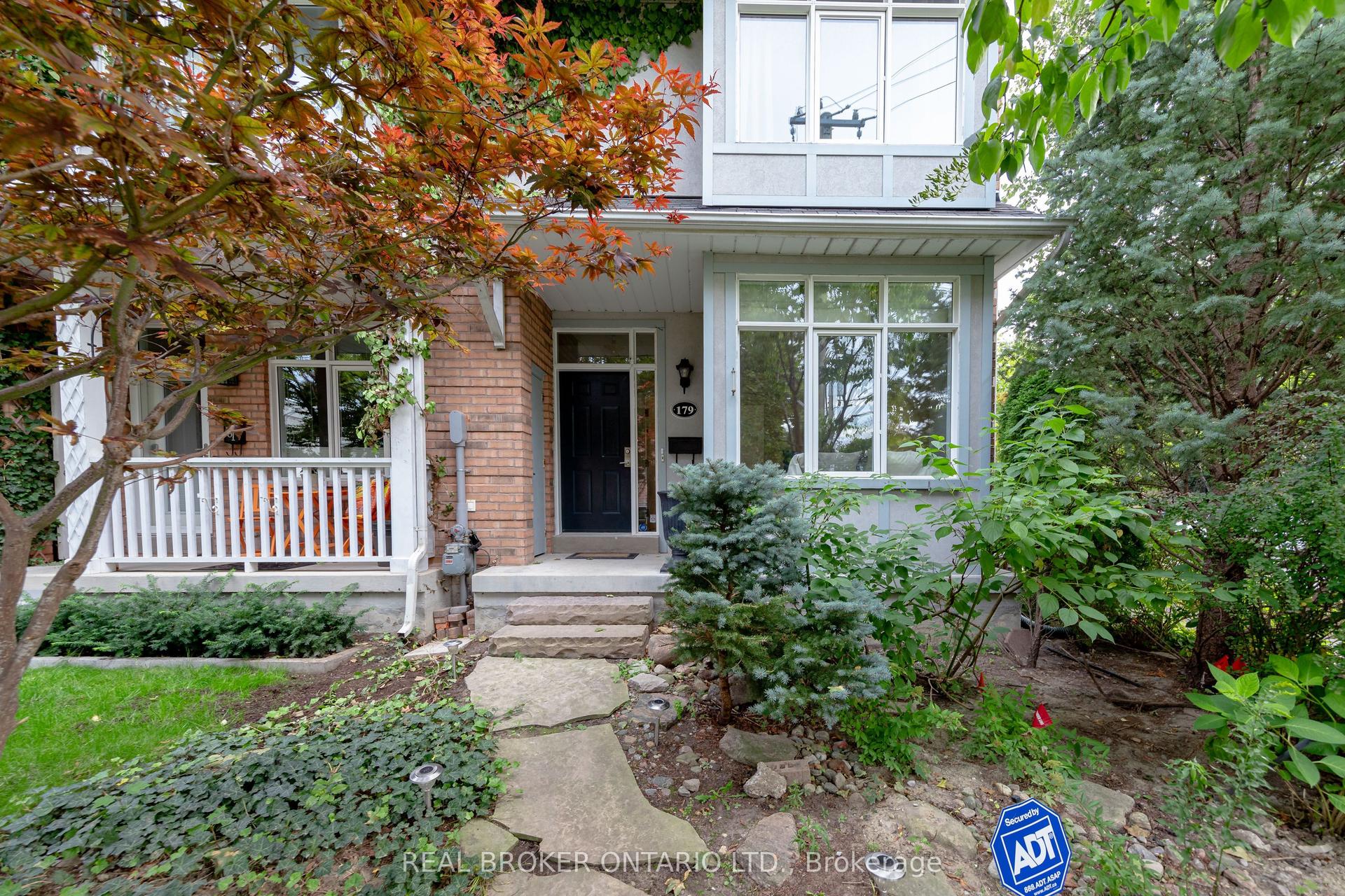 179 Hanson Street Main #Main — photo 1