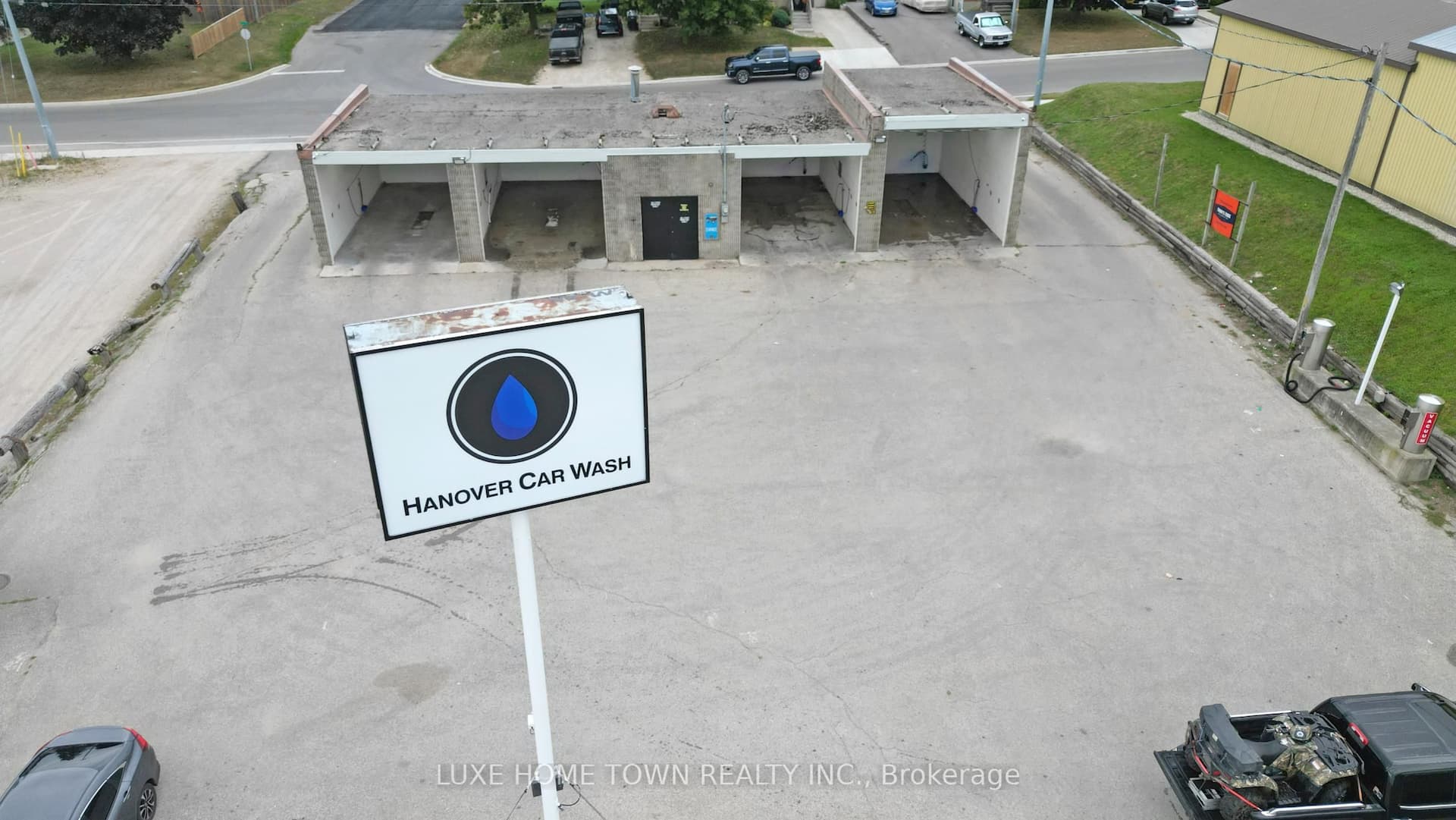 683 11th Street — photo 1