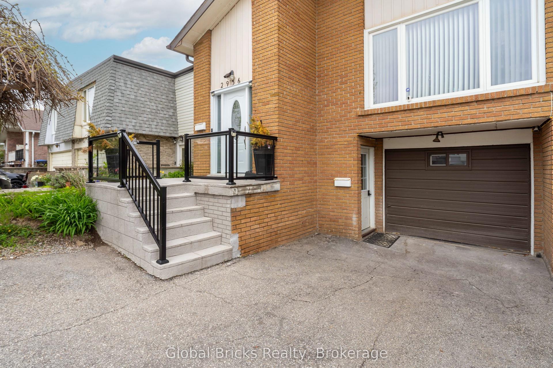 2936 Windjammer Road — photo 1