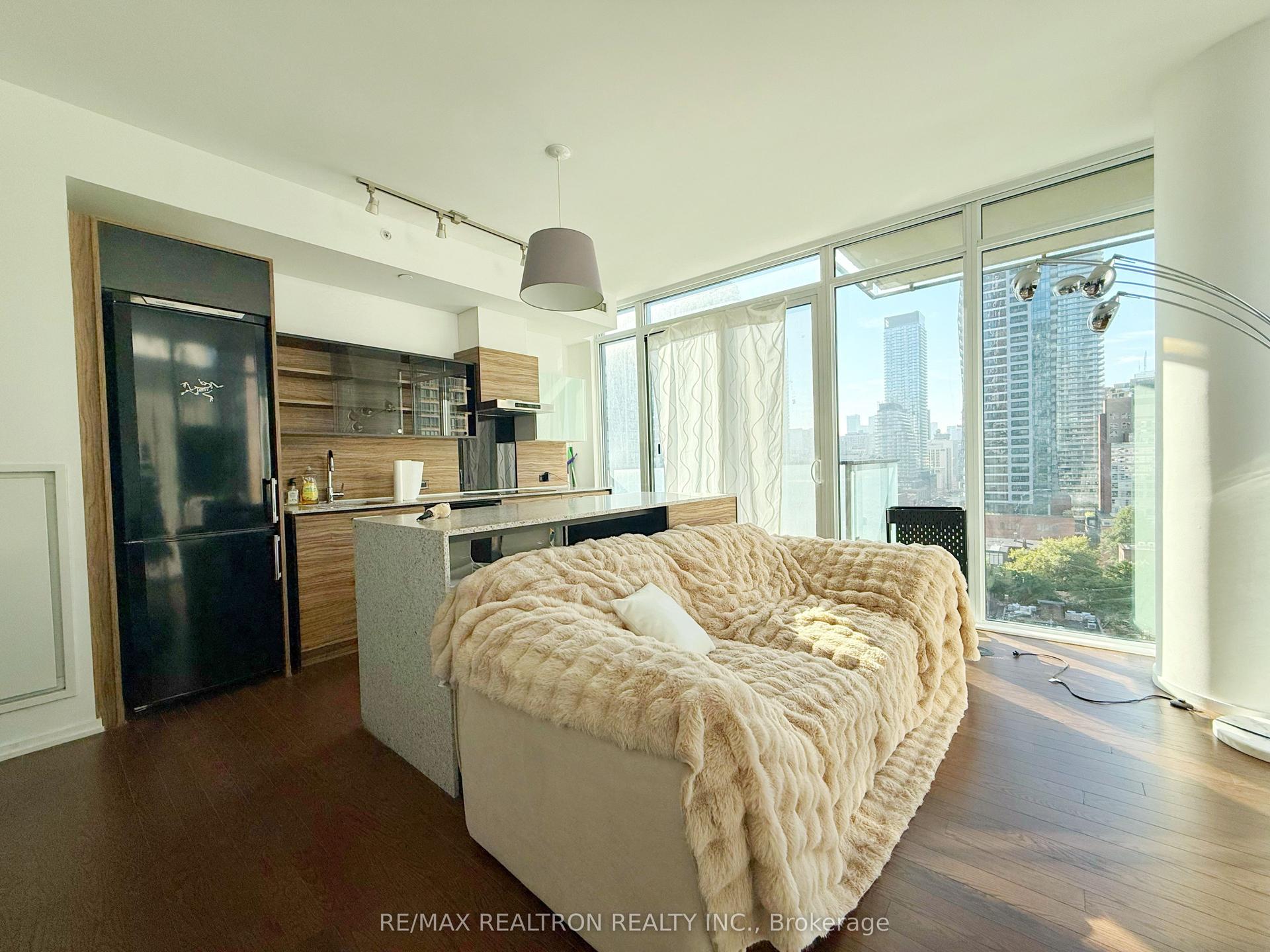 75 St Nicholas Street 1104 #1104, Toronto — Condo for lease, photo 1