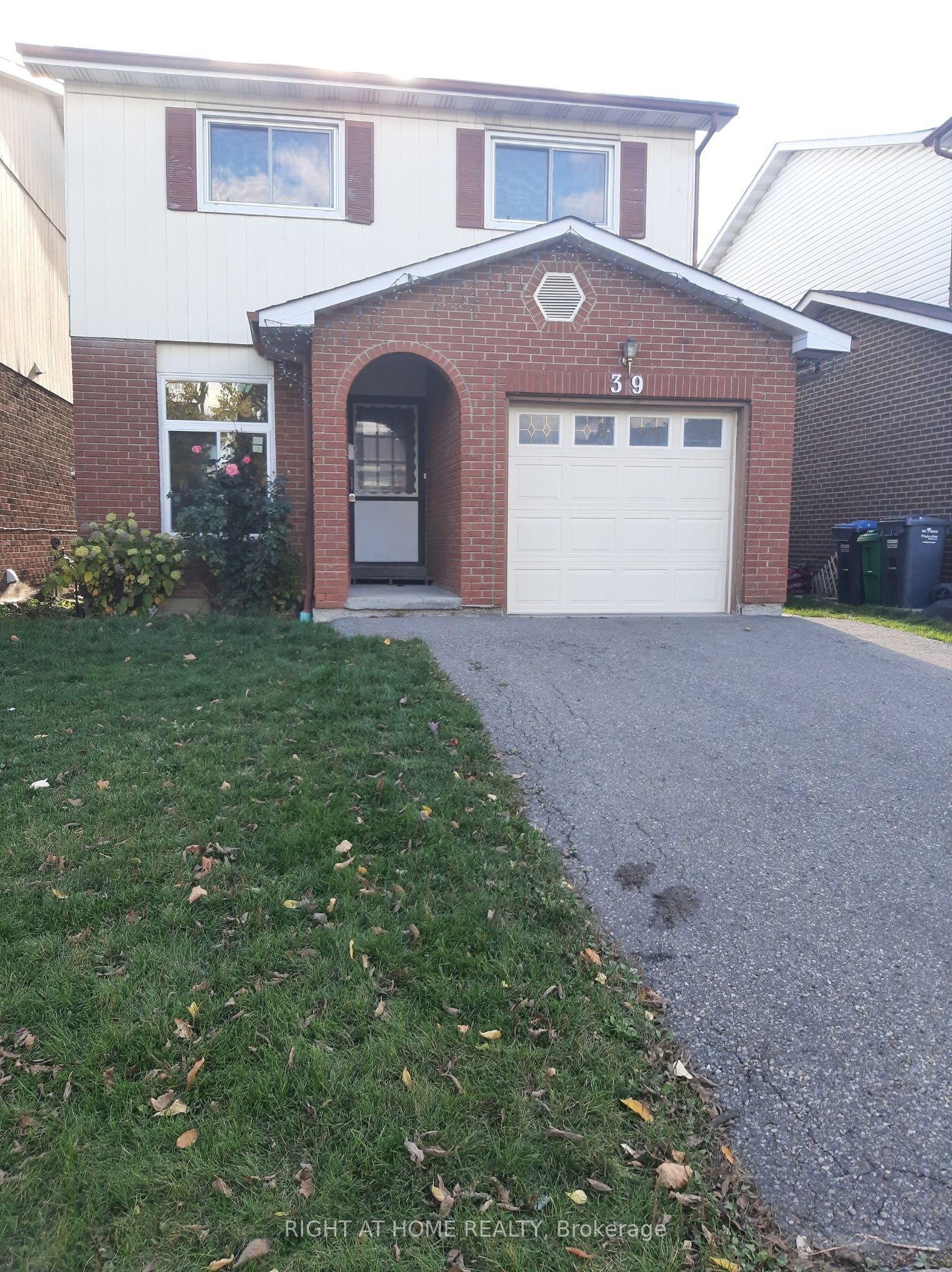 39 Hockley Path — photo 1