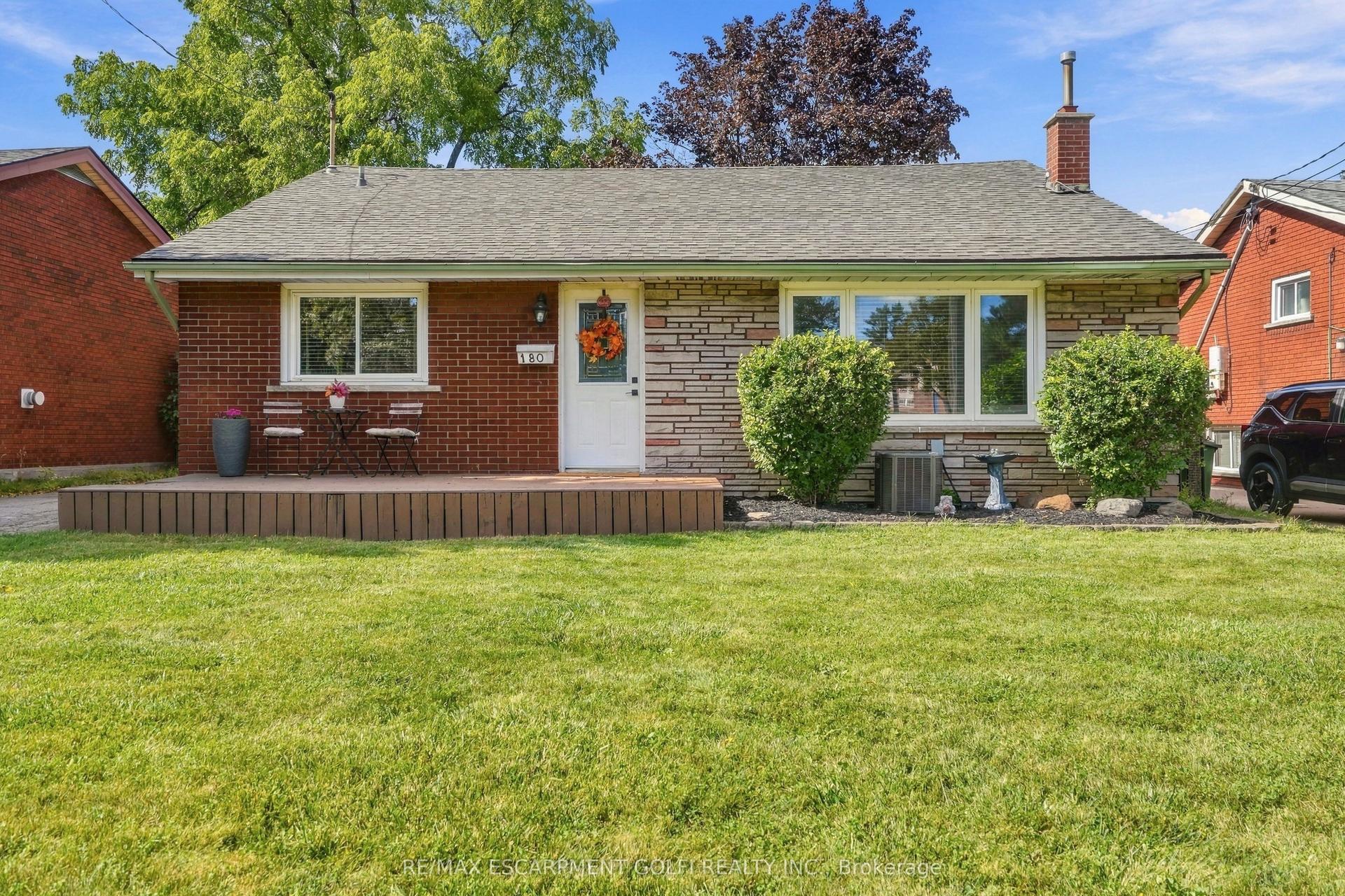 180 Terrace Drive, Hamilton — Detached for sale, photo 1