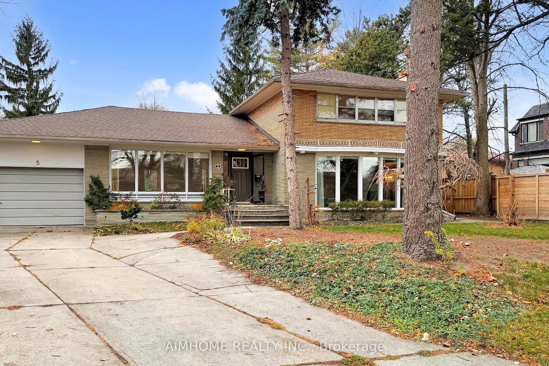 5 Morewood Crescent — photo 1
