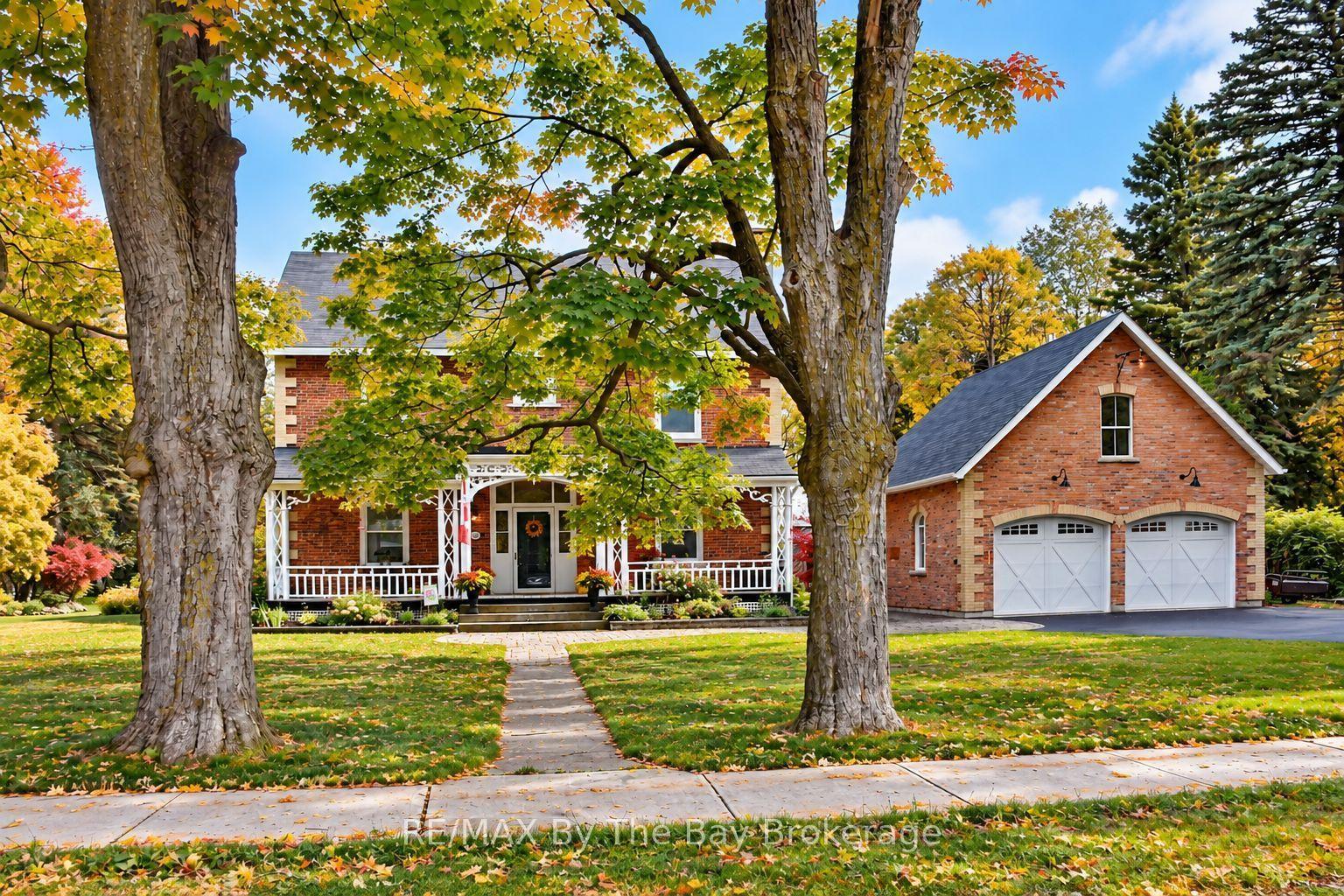 214 Elm Street, Clearview — Detached for sale, photo 1