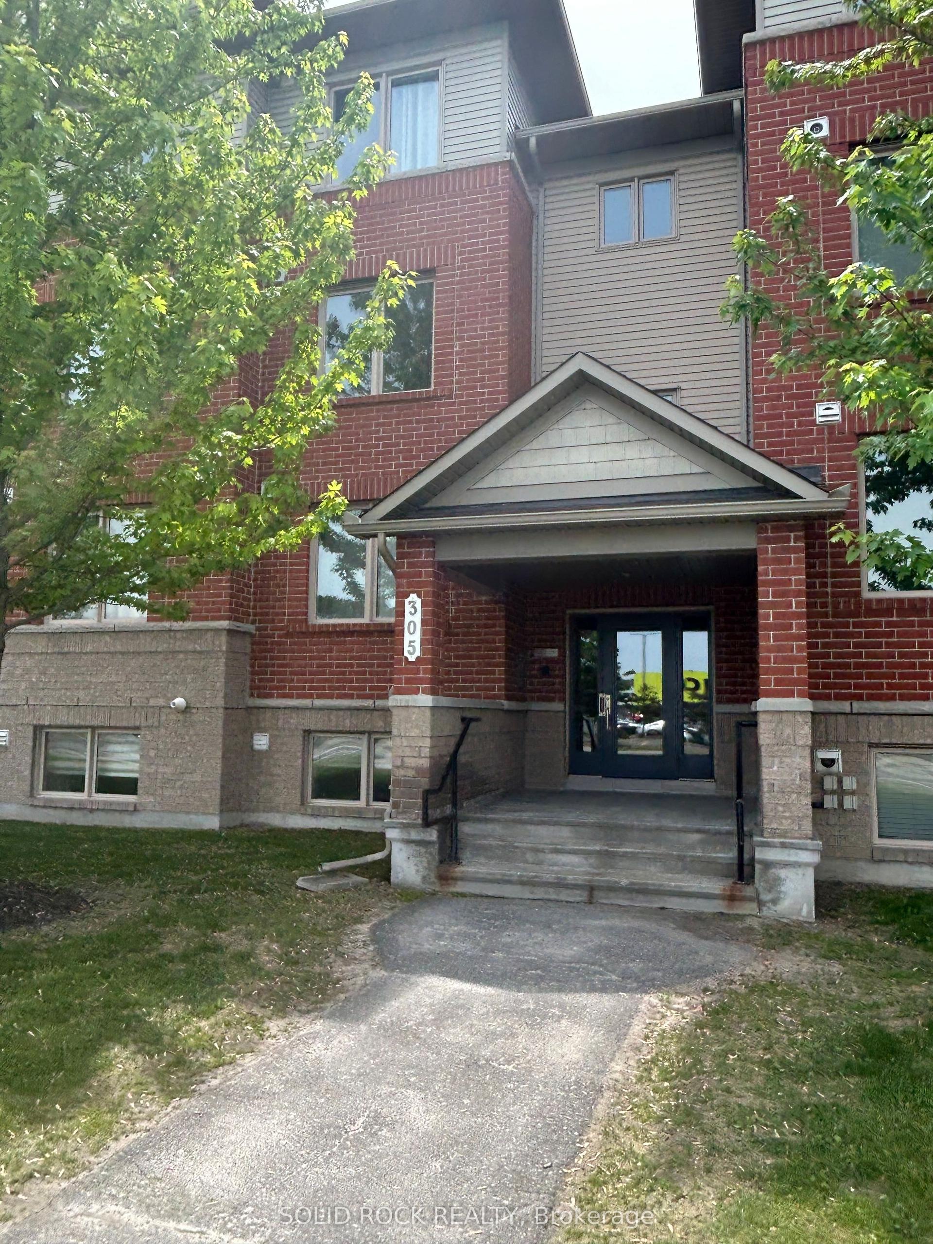 305 Cresthaven Drive 1 #1 — photo 1