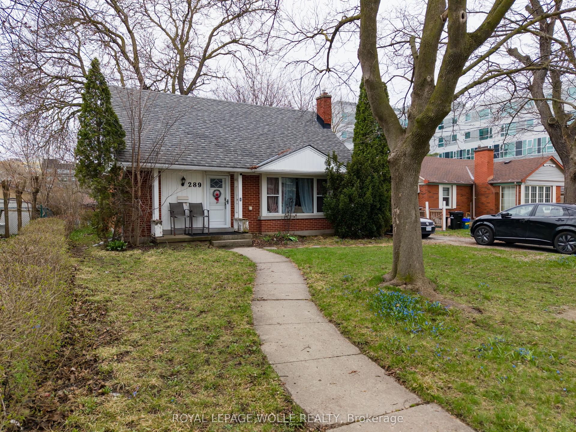 289 Albert Street — photo 1