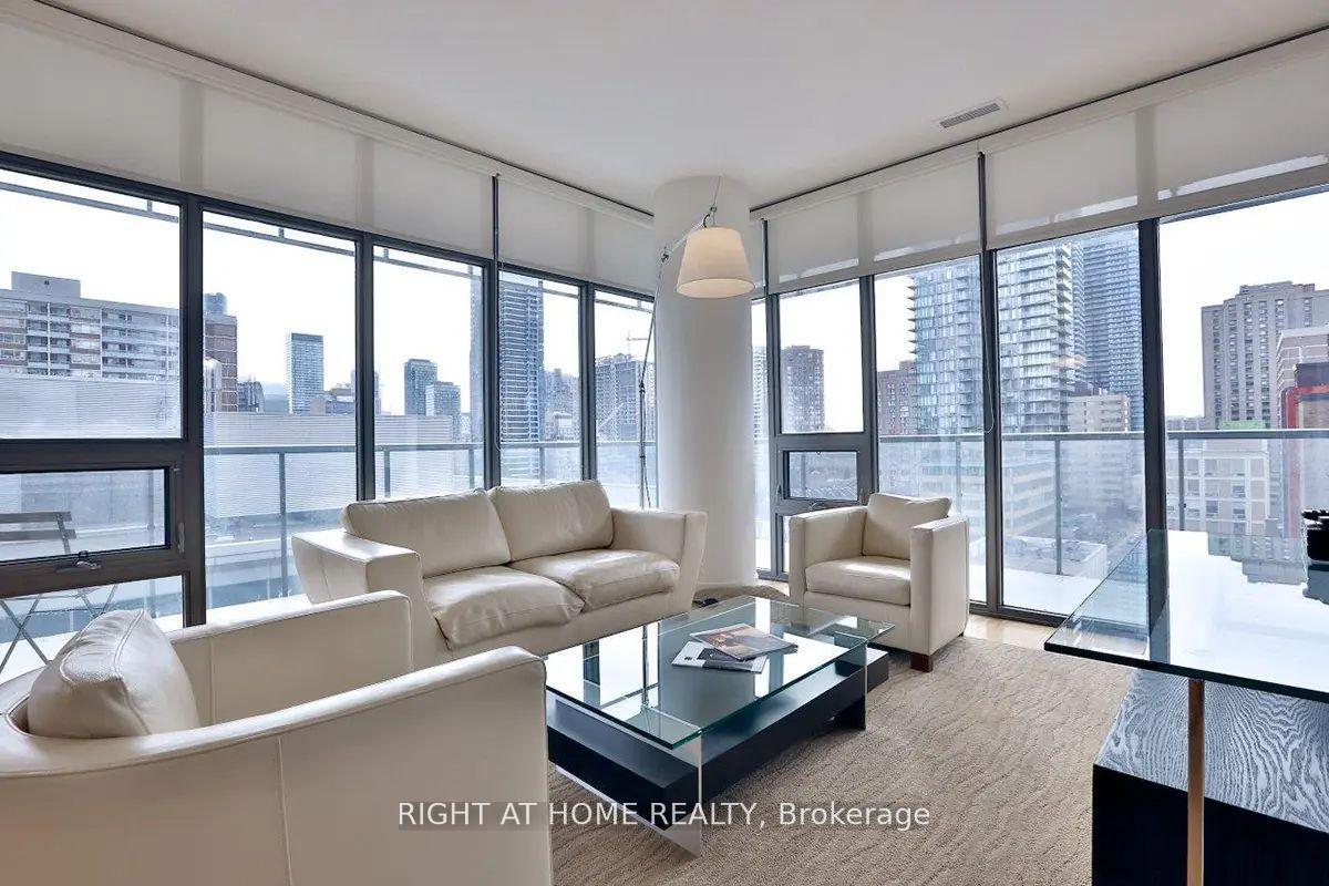 33 Charles Street E 1005 #1005, Toronto — Condo for lease, photo 1