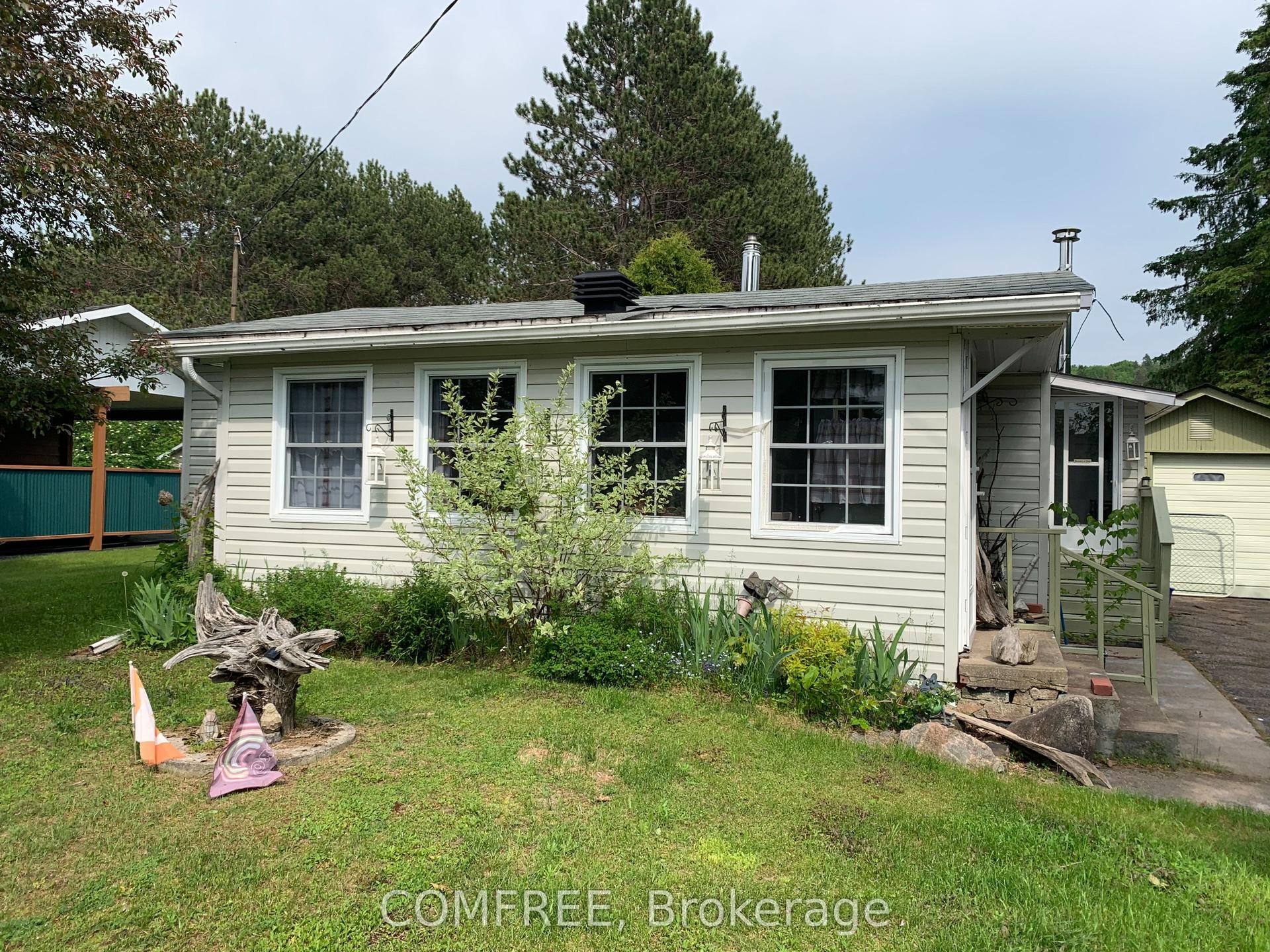39 Lake Street, South Algonquin — Detached for sale, photo 1