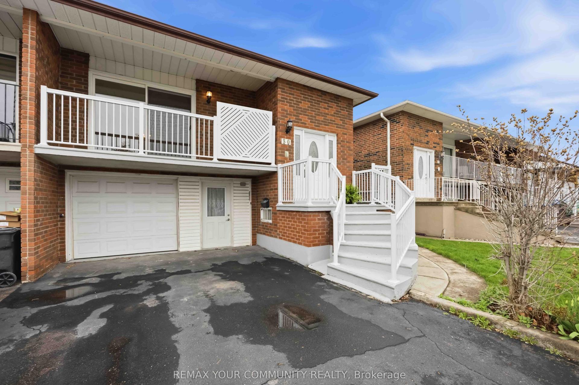 30 John Lindsay Court — photo 1