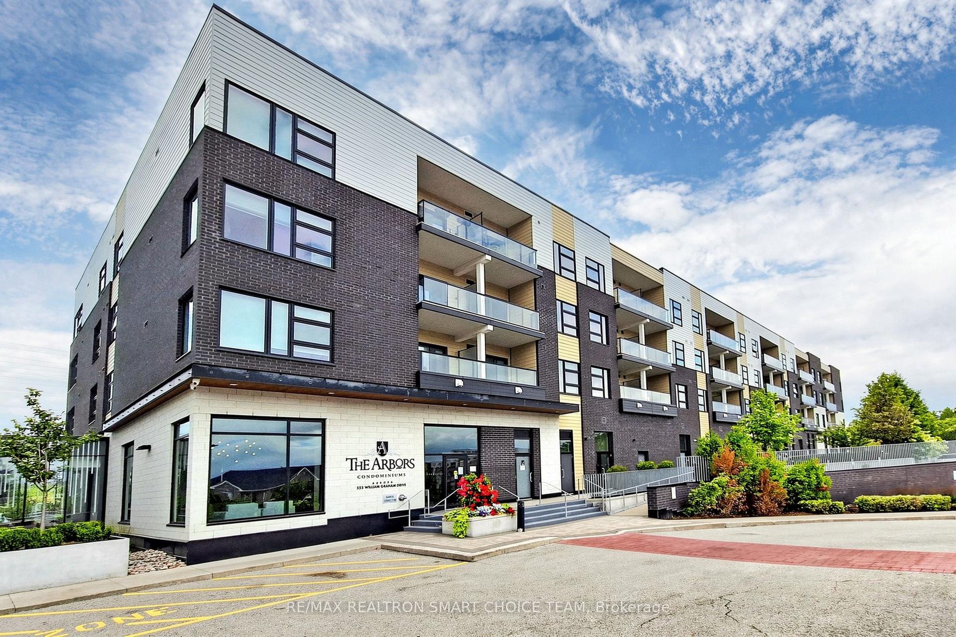 555 William Graham Drive 213 #213, Aurora — Condo for sale, photo 1