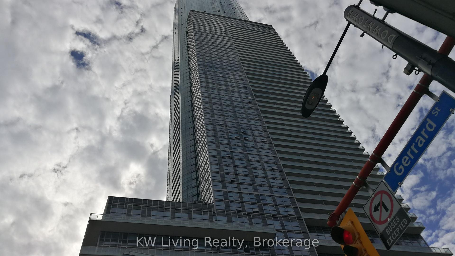 386 Yonge Street 1814 #1814 — photo 1