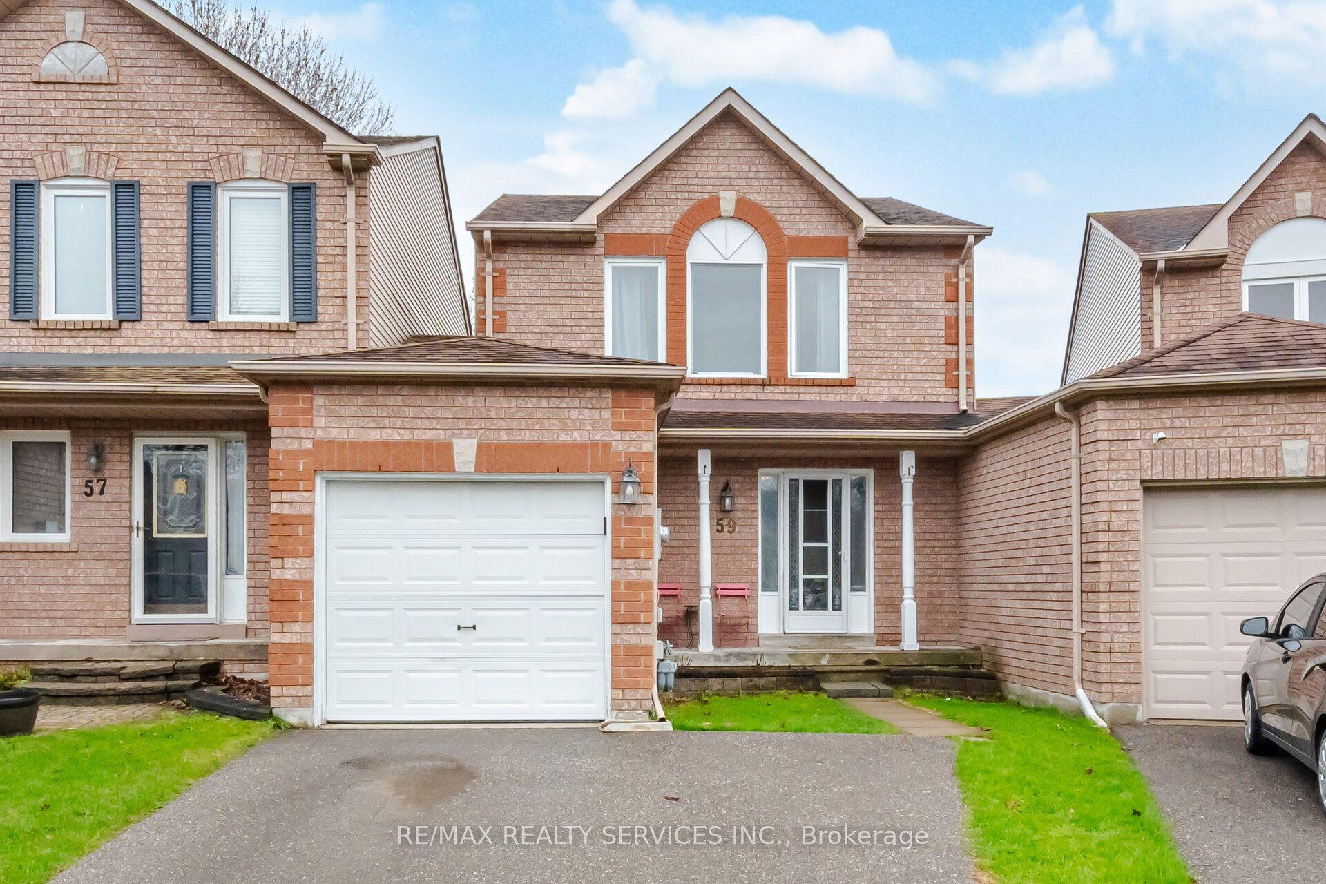 59 Fry Crescent — photo 1