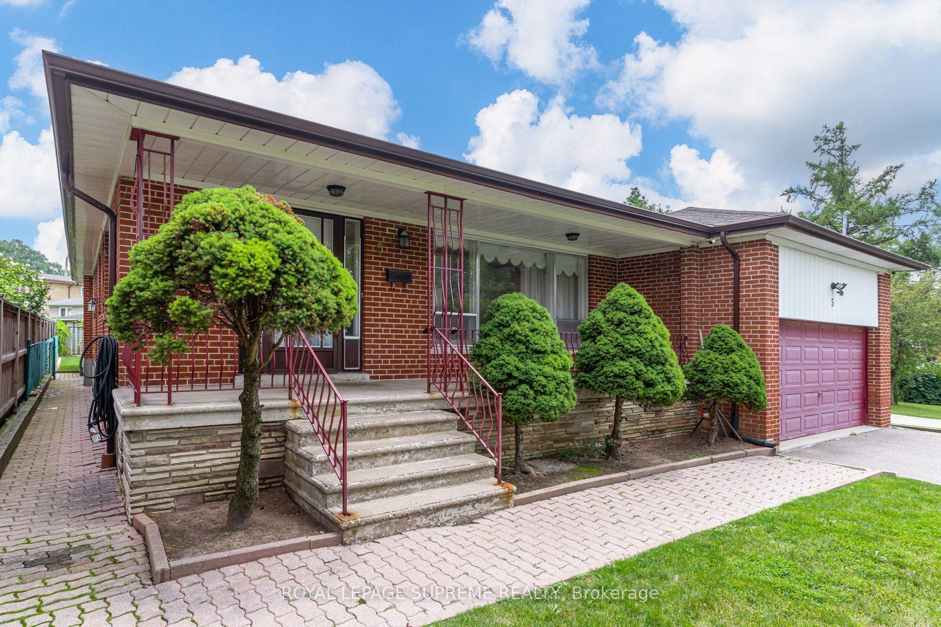 5 Paramount Court Bsmt #Bsmt, Toronto — Detached for lease, photo 1