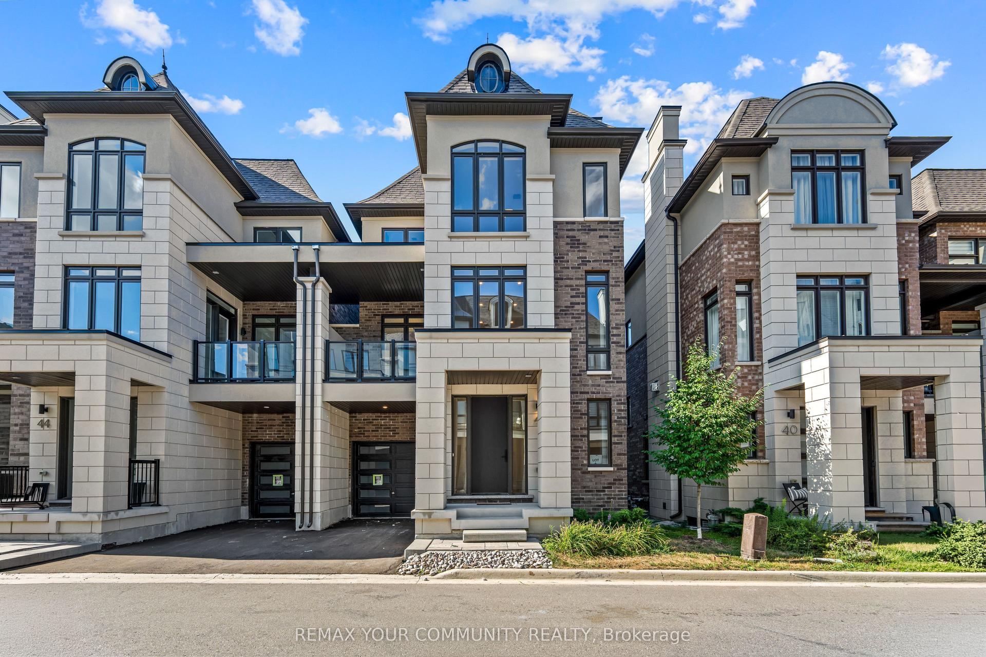 42 Globemaster Lane, Richmond Hill — Semi-Detached for sale, photo 1