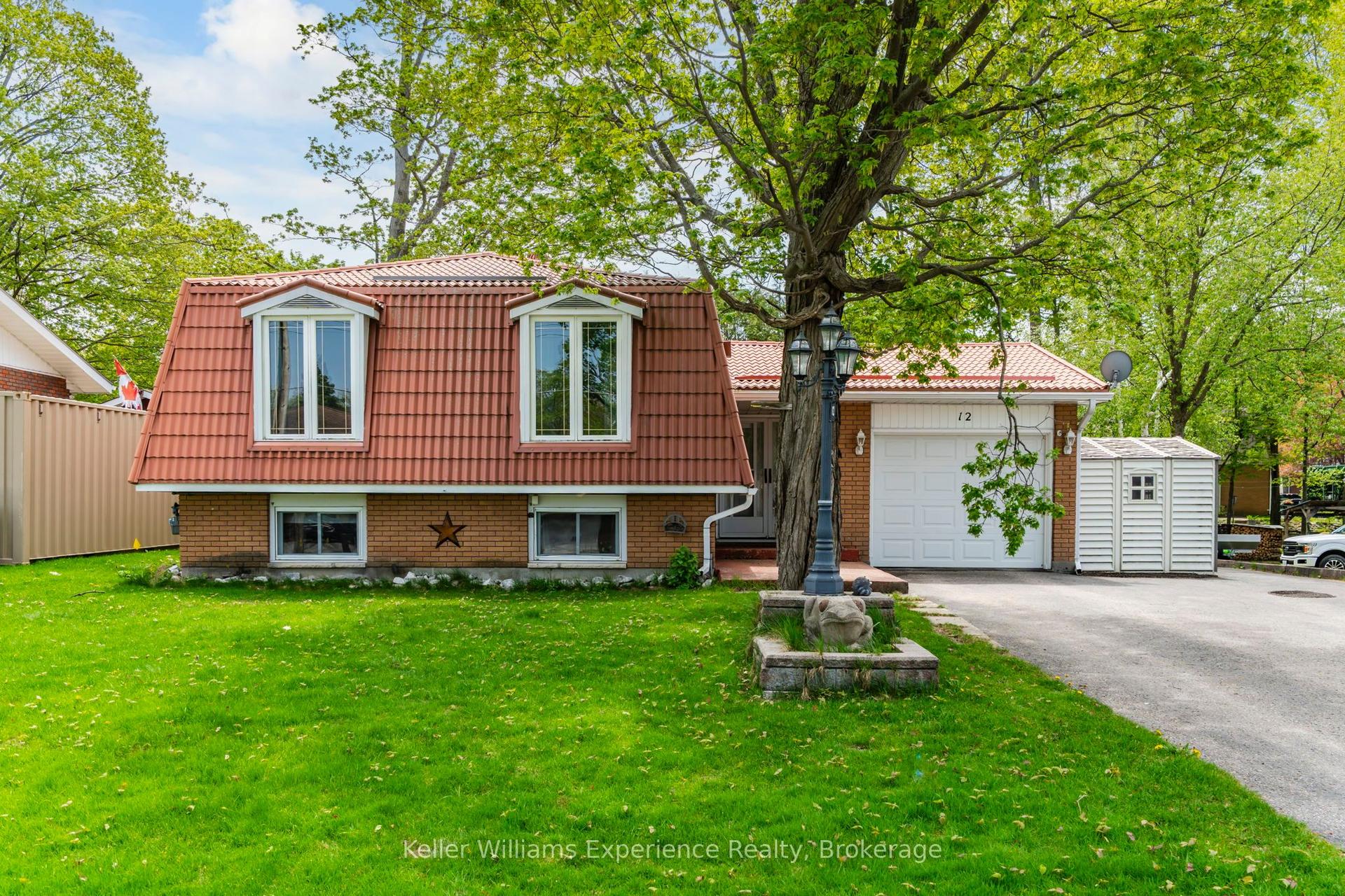 12 Richelieu Street — photo 1
