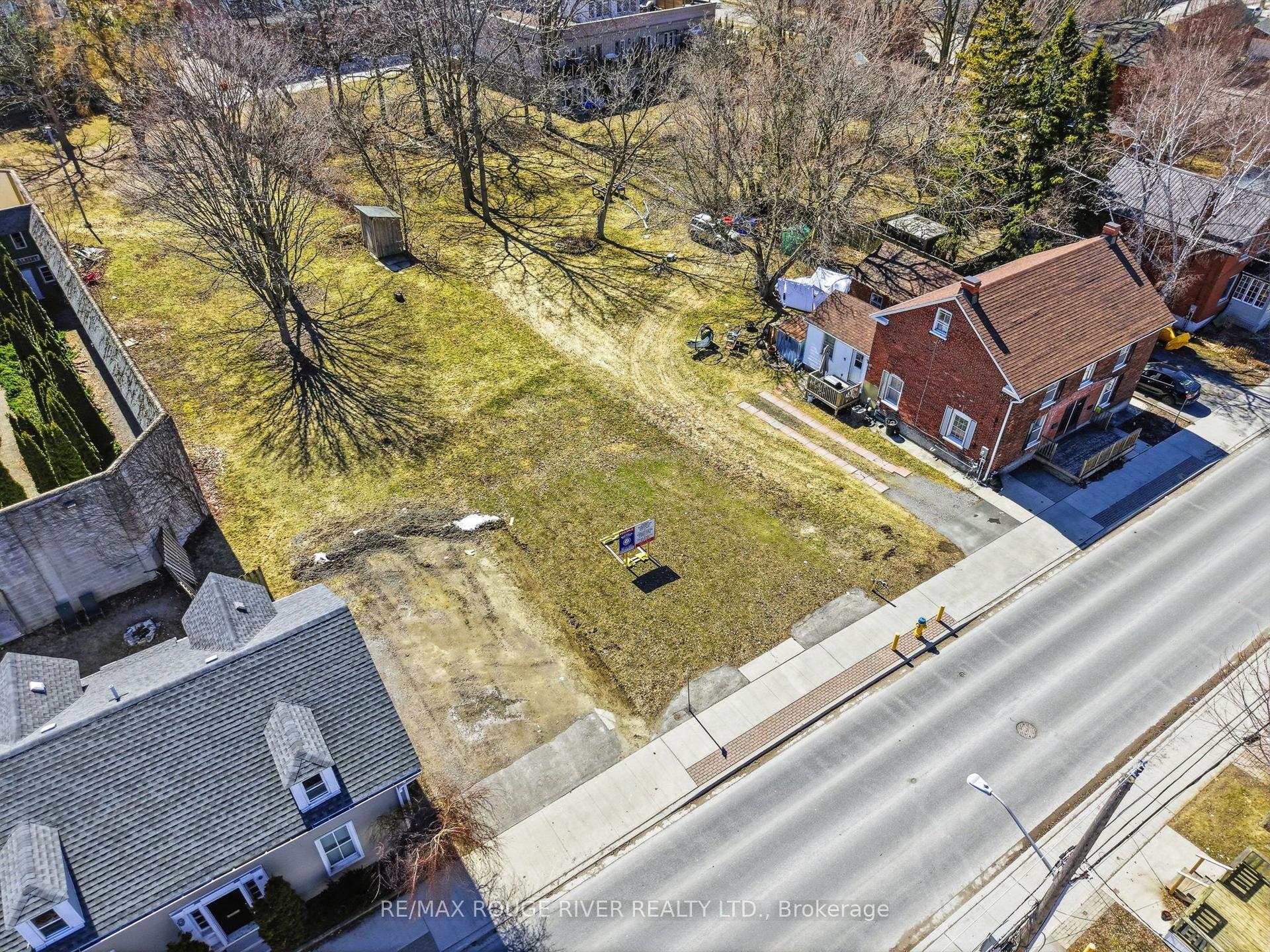 93 ALBERT Street — photo 1