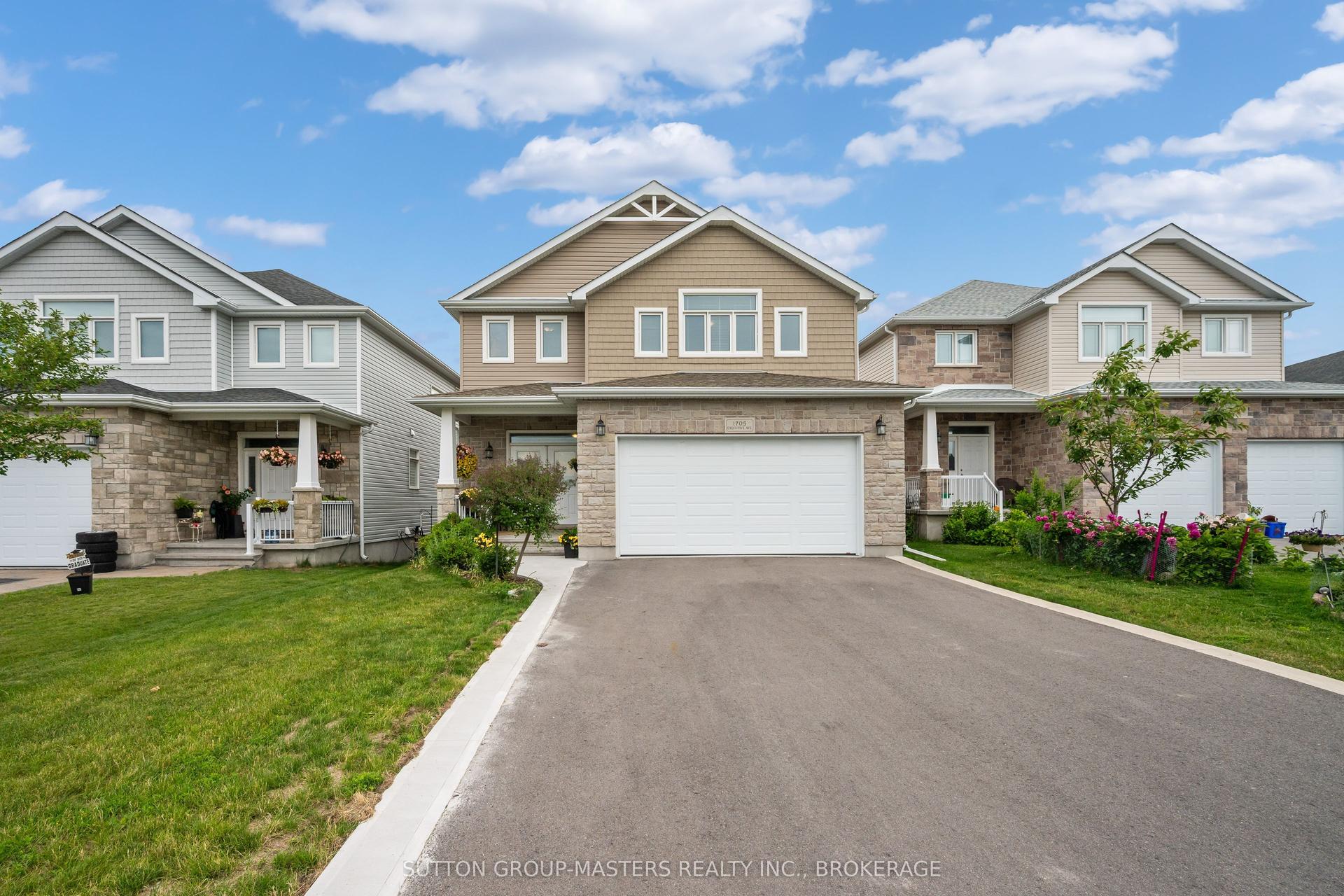1705 Executive Avenue, Kingston — Detached for sale, photo 1