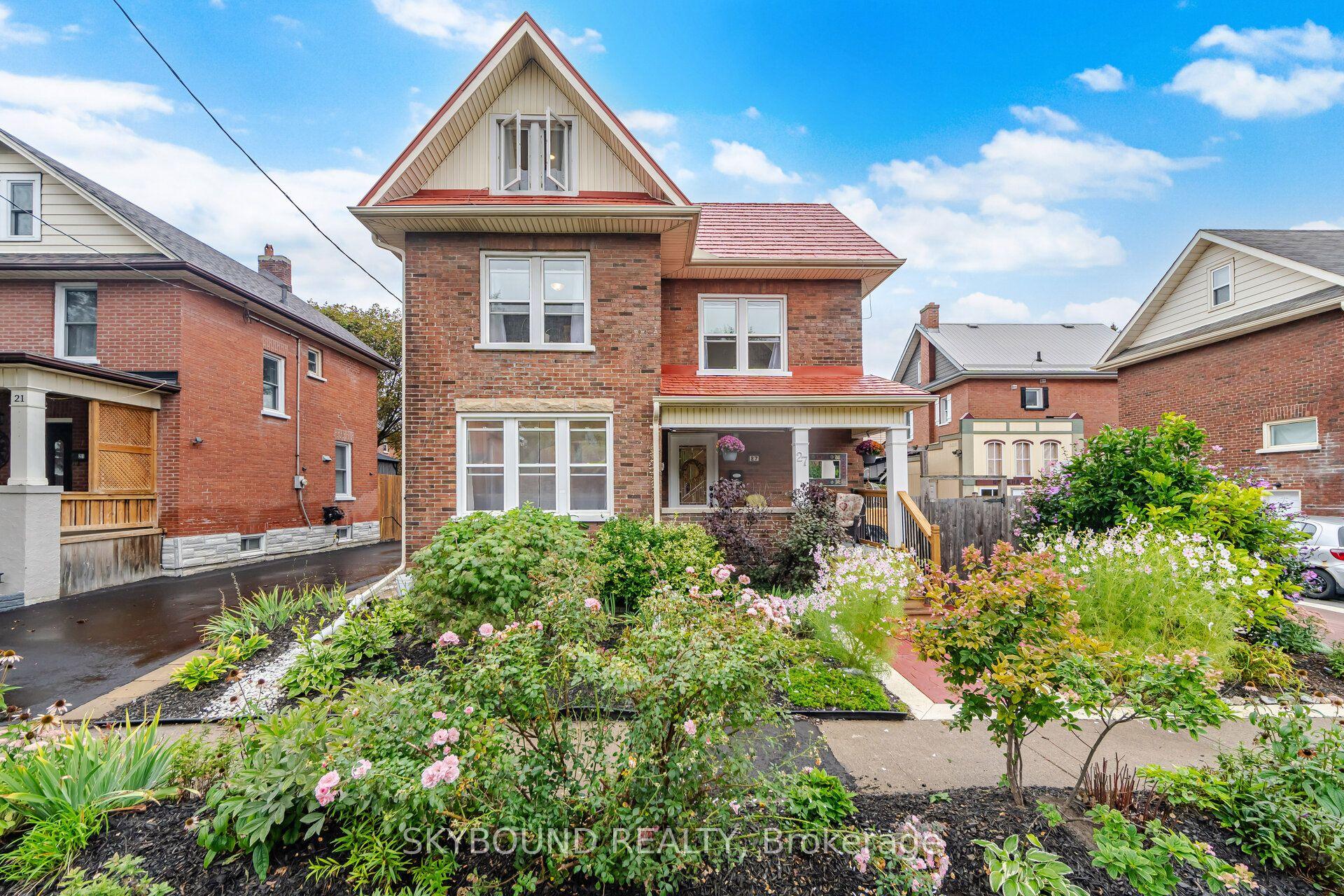 27 Rowe Street, Oshawa — Detached for sale, photo 1